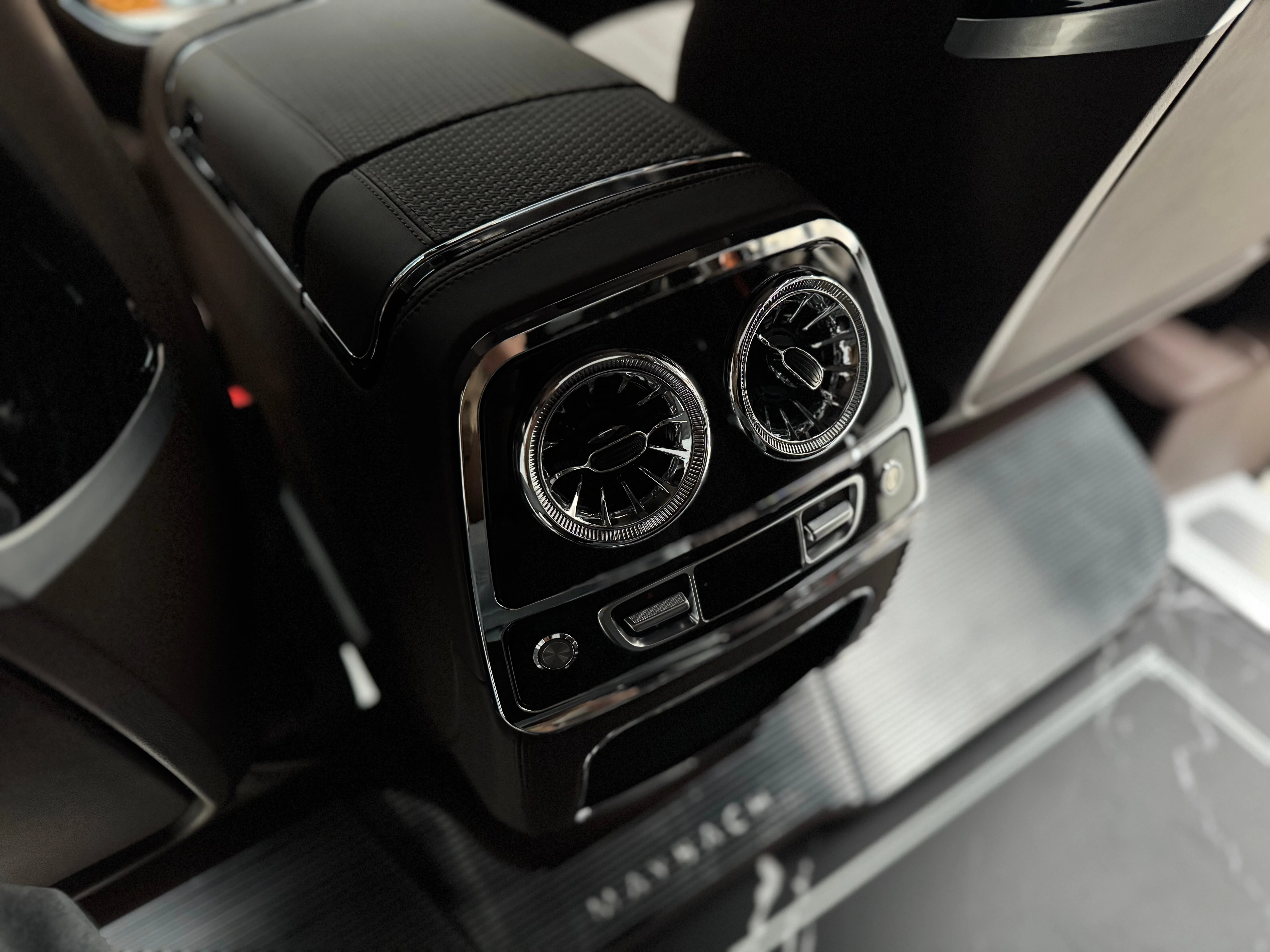 Mercedes-Benz V-класс 2025 26