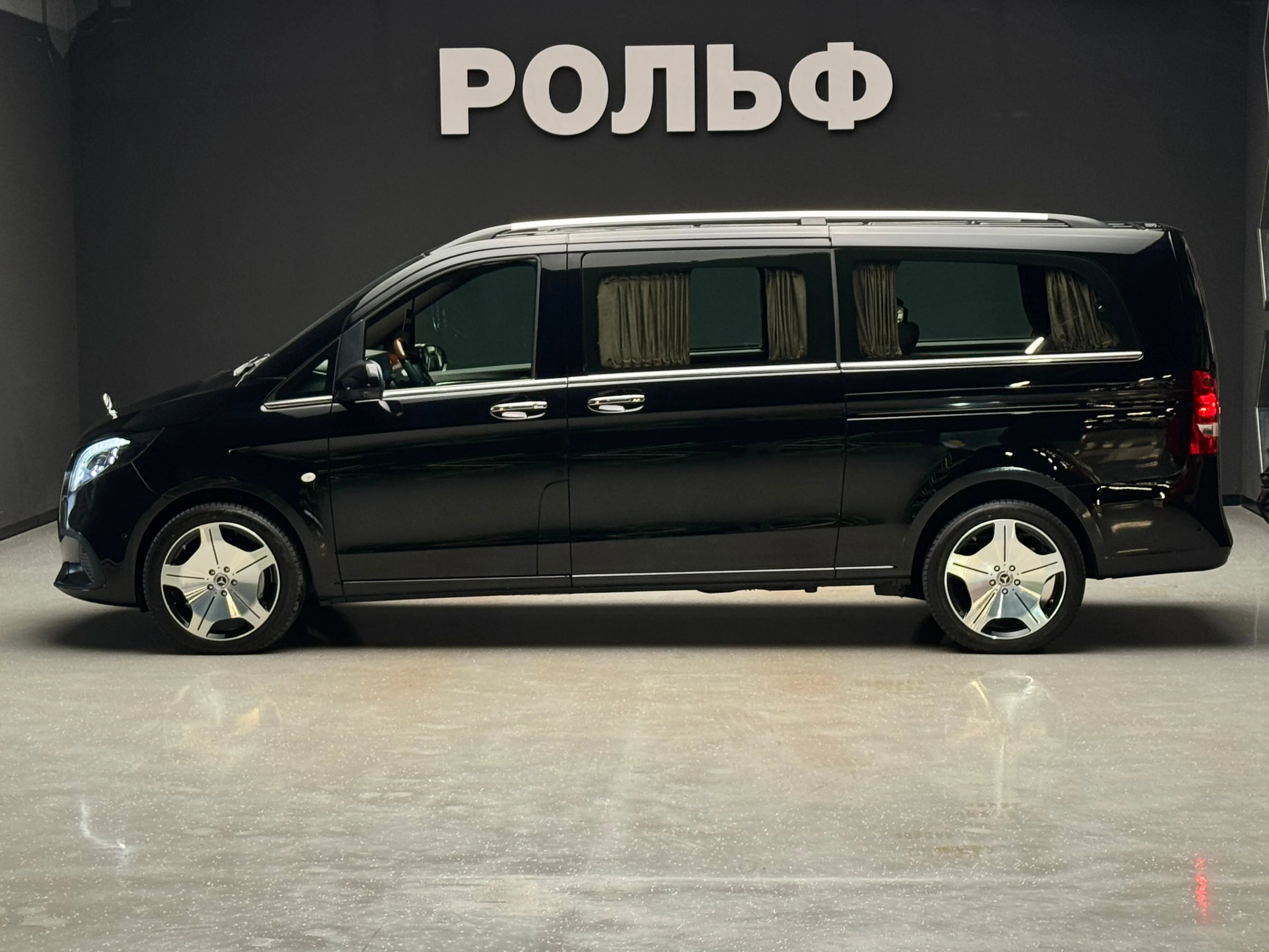 Mercedes-Benz V-класс 2025 6