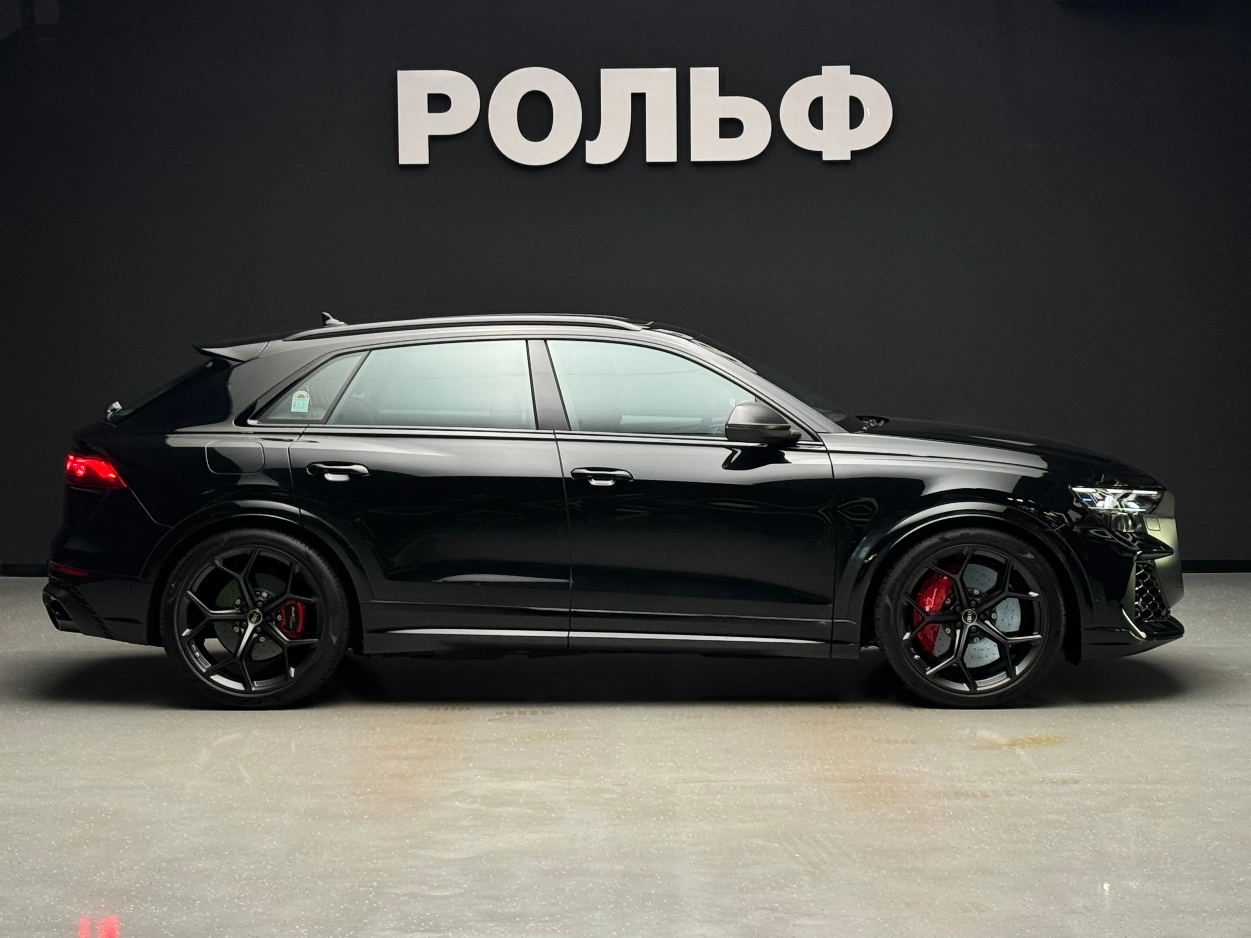 Audi RS Q8 2025 3