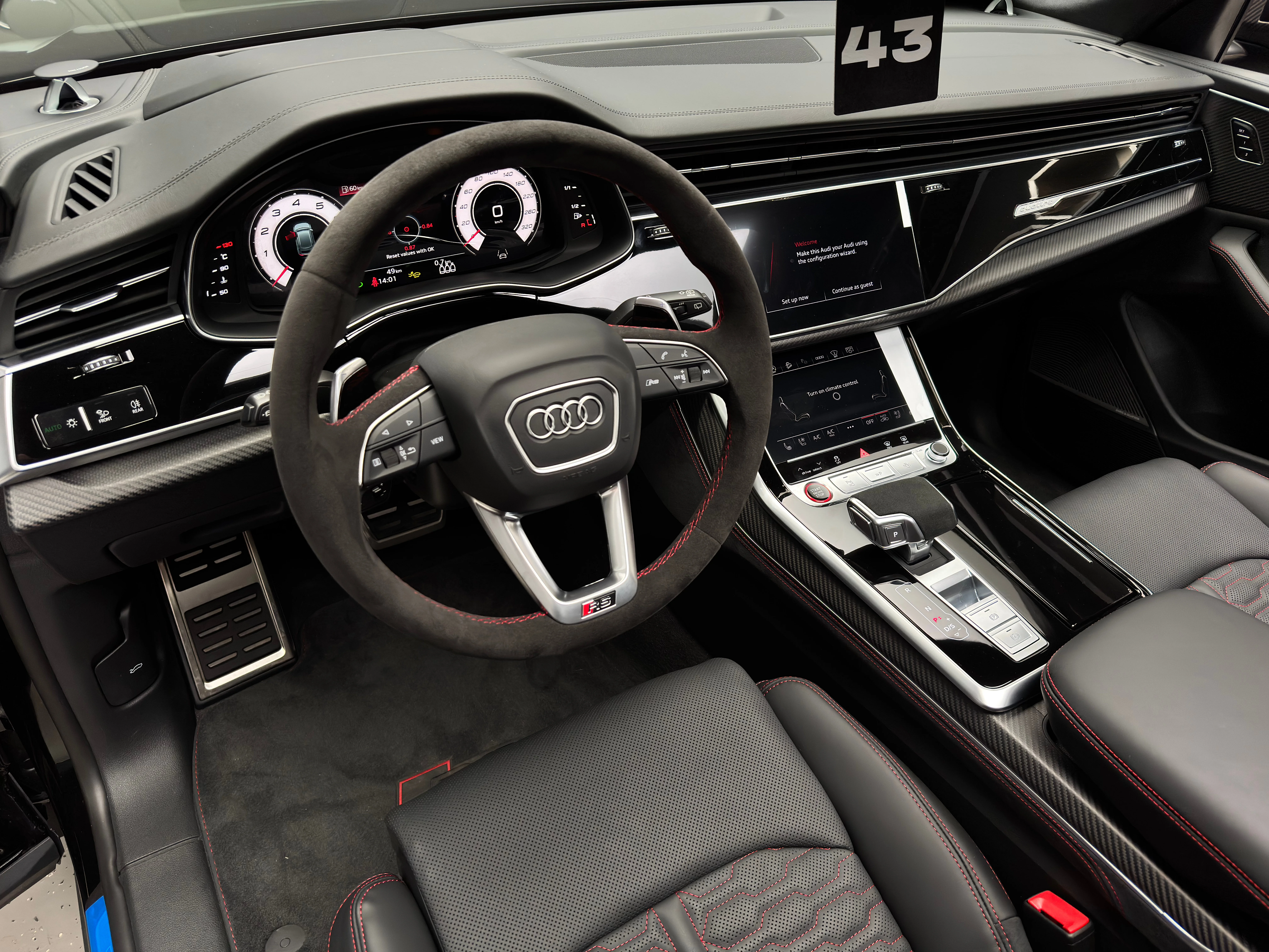 Audi RS Q8 2025 15