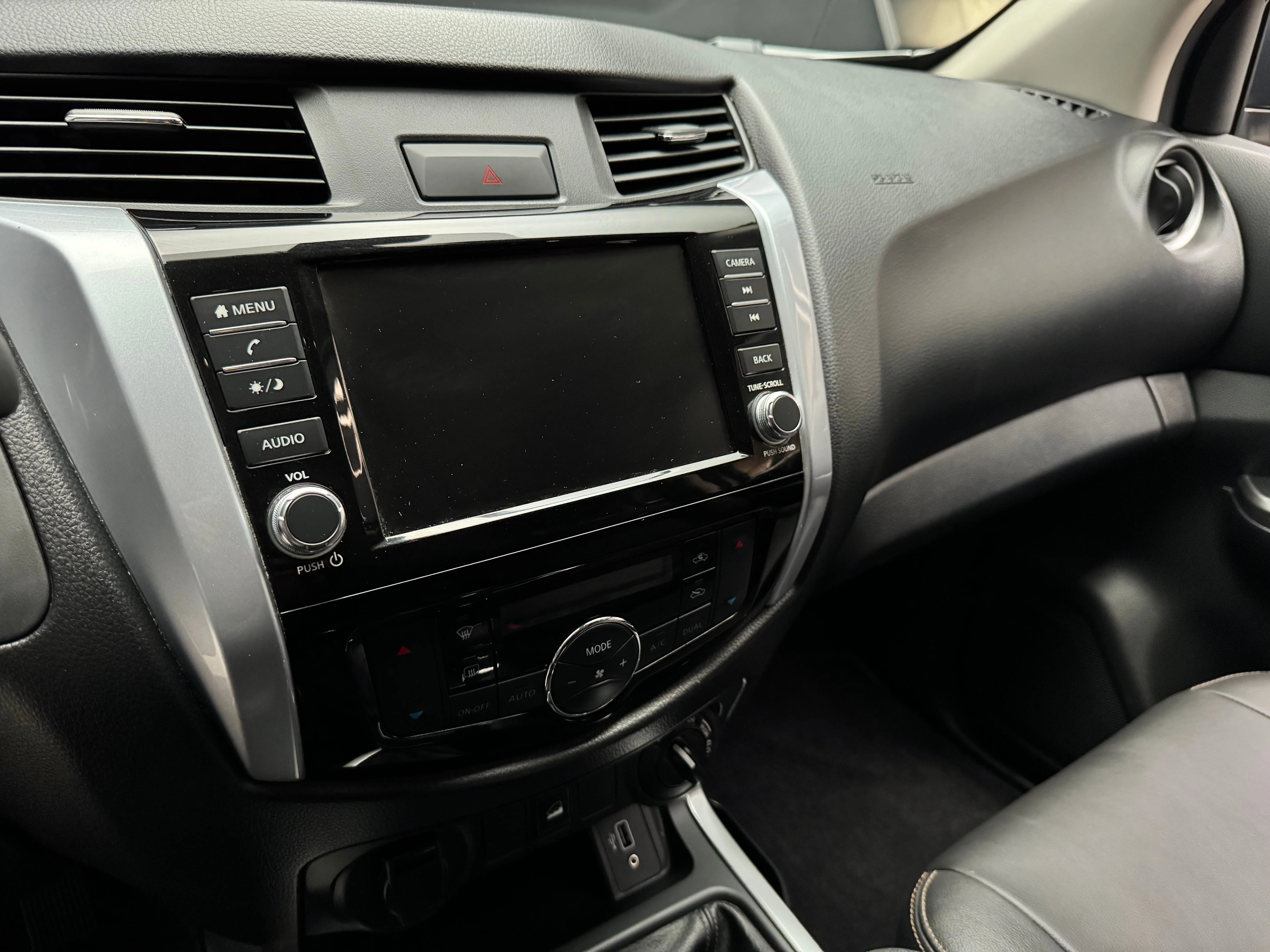 Nissan Navara 2024 17