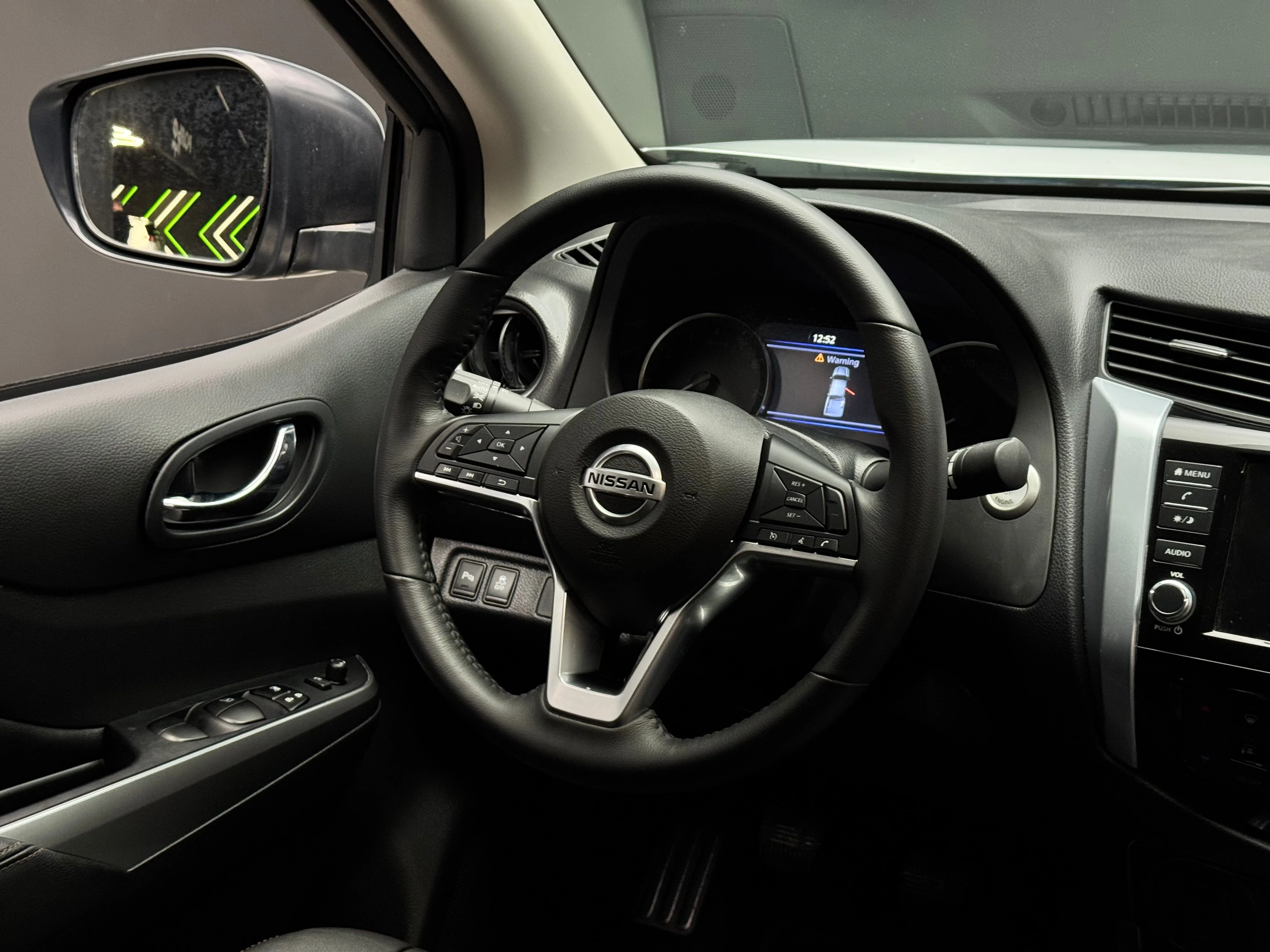 Nissan Navara 2024 10