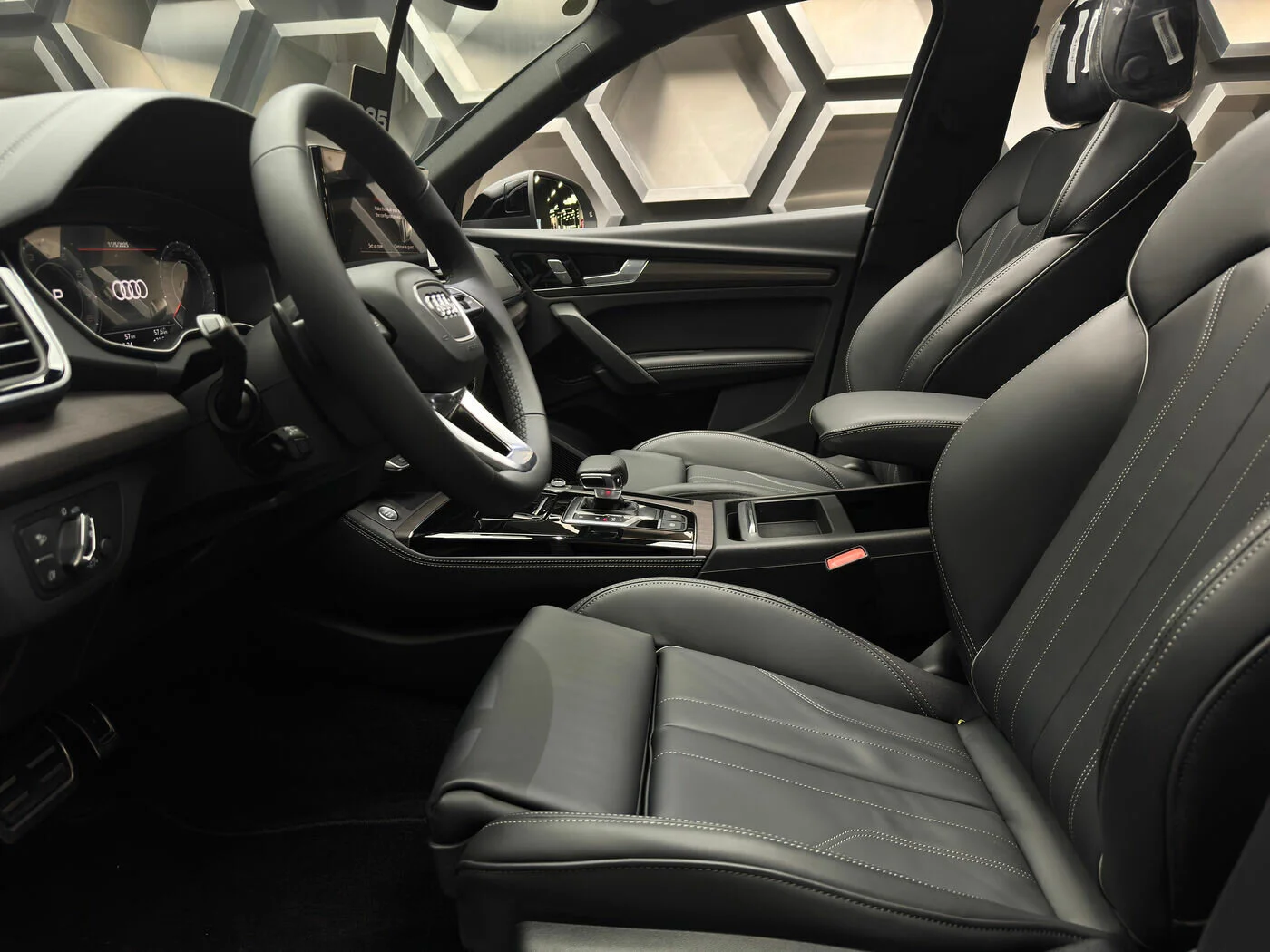 Audi Q5L 2025 12