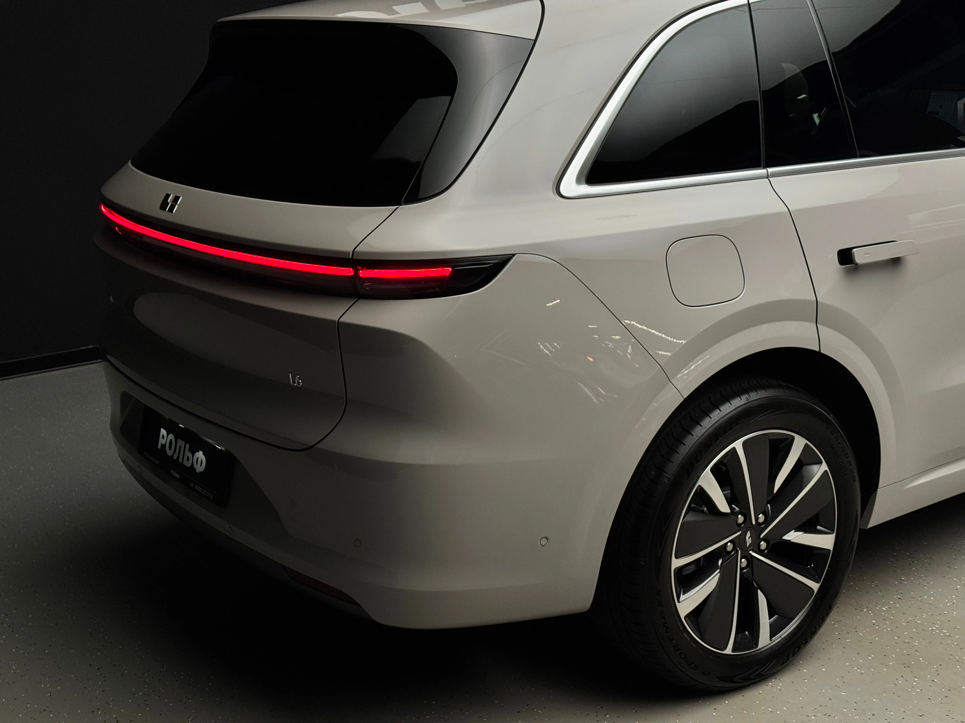 Li Auto L6 2025 9