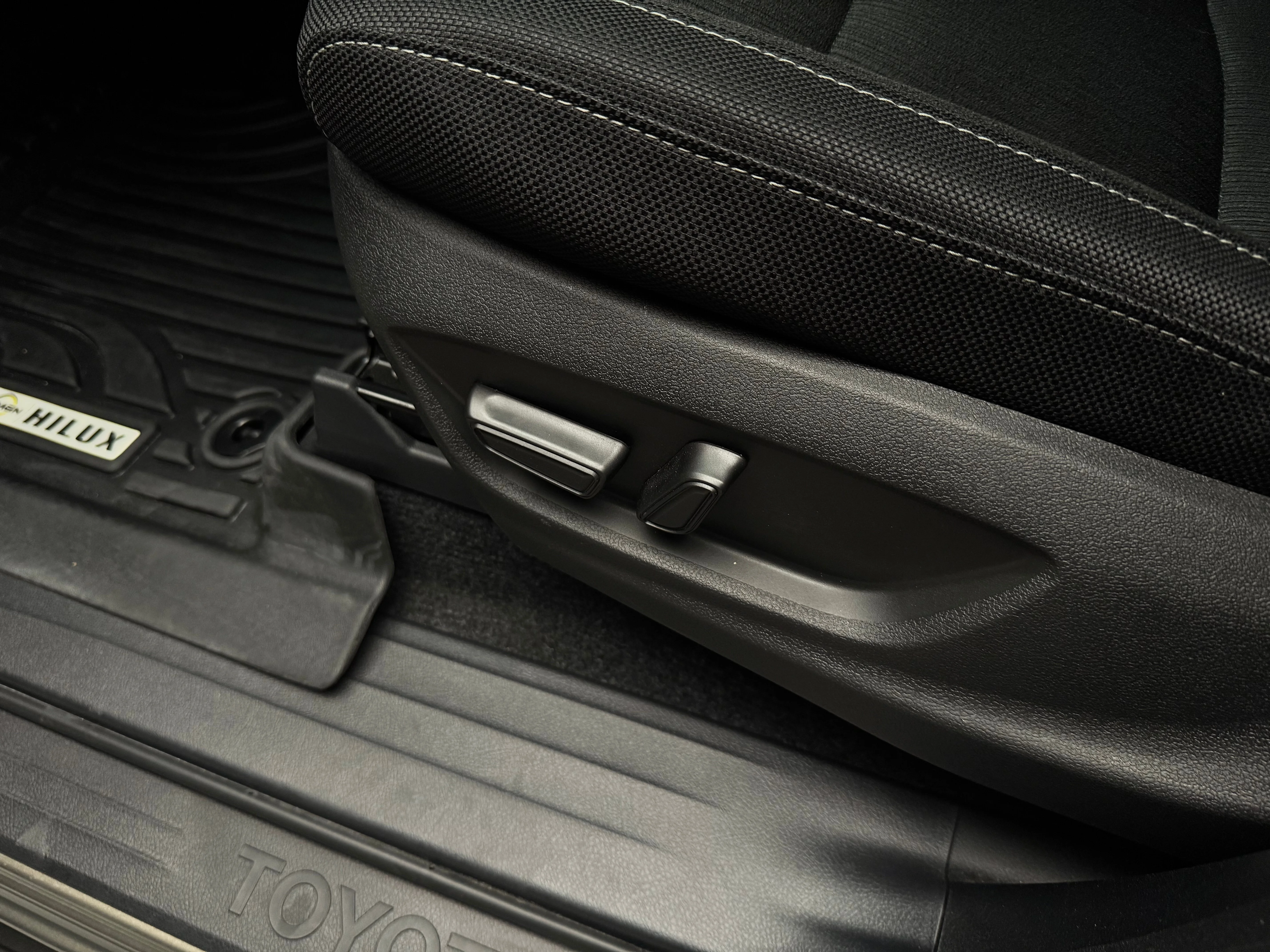 Toyota Hilux 2025 16