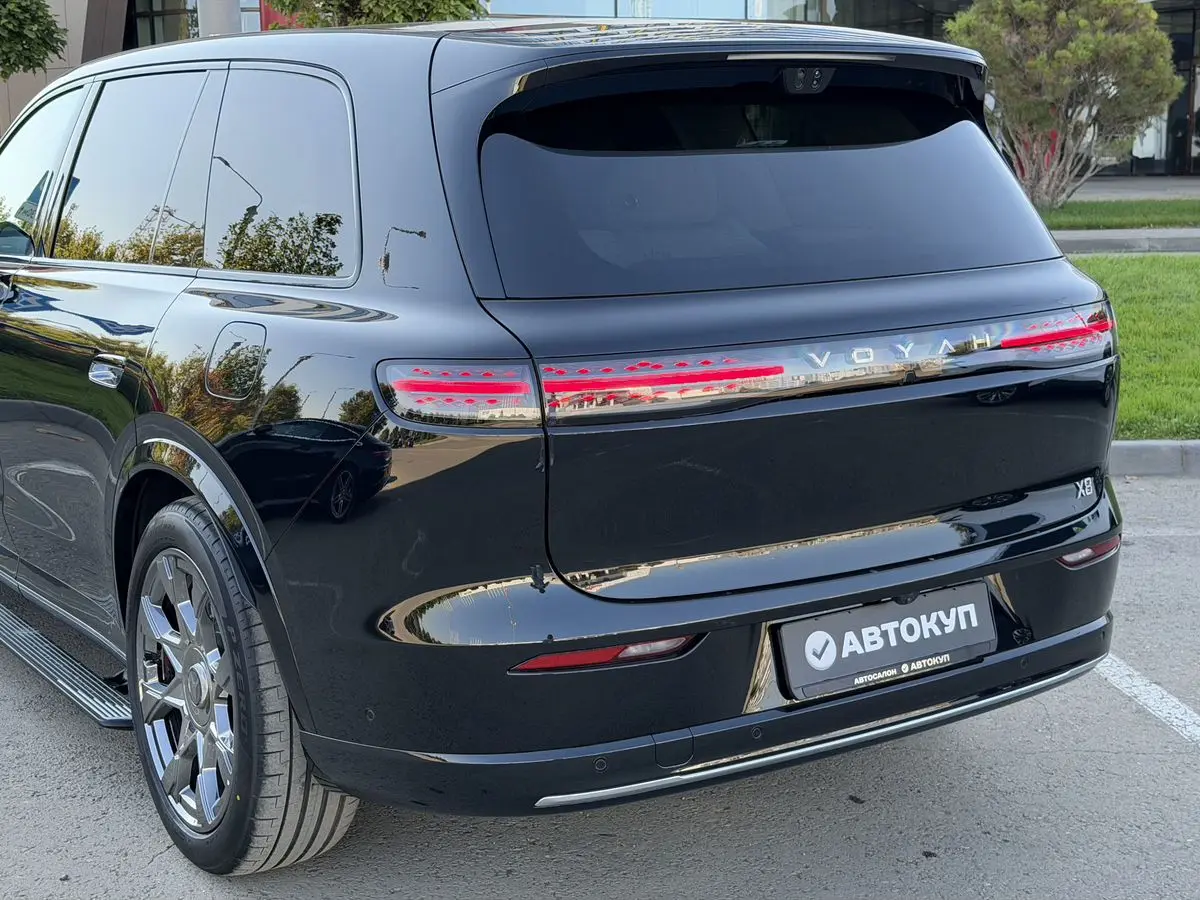 VOYAH Taishan X8, 2026