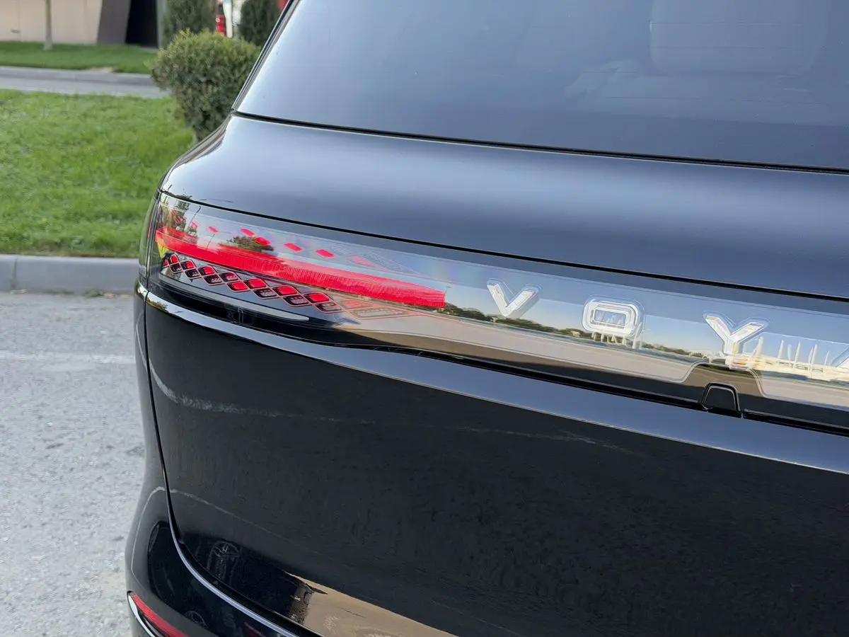 VOYAH Taishan X8, 2026