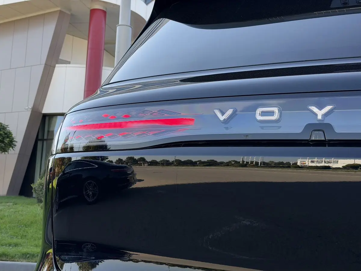 VOYAH Taishan X8, 2026