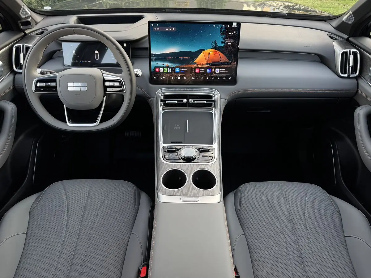 Geely Galaxy M7, 2026
