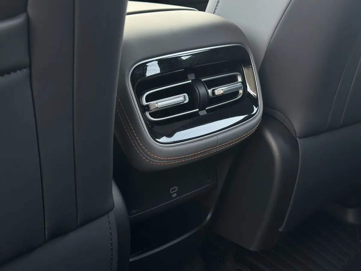 Geely Galaxy M7, 2026