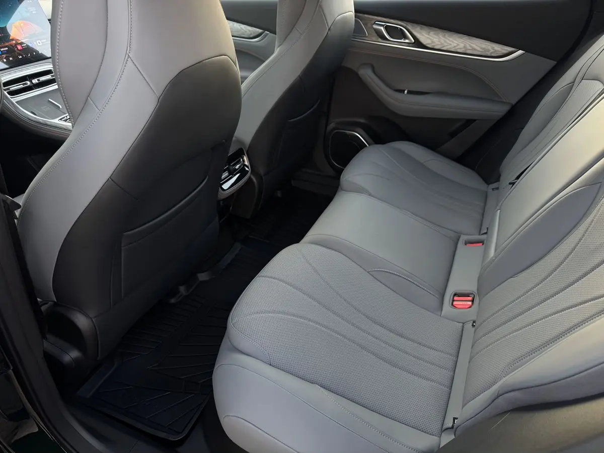 Geely Galaxy M7, 2026