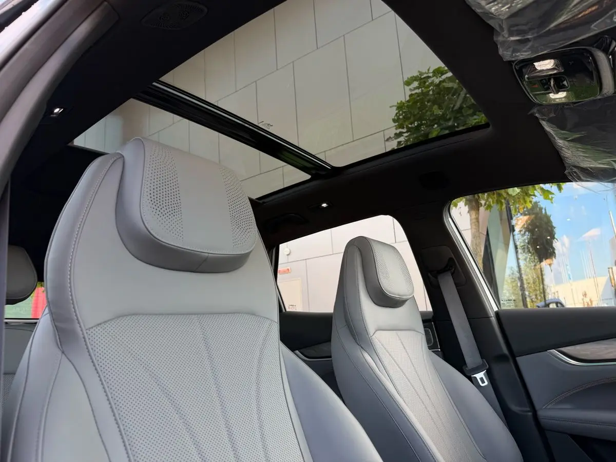 Geely Galaxy M7, 2026