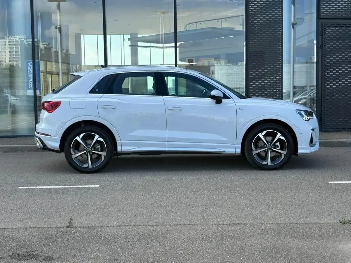 Audi Q3, 2026