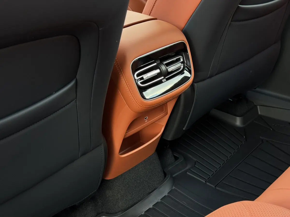 Geely Galaxy M7, 2026