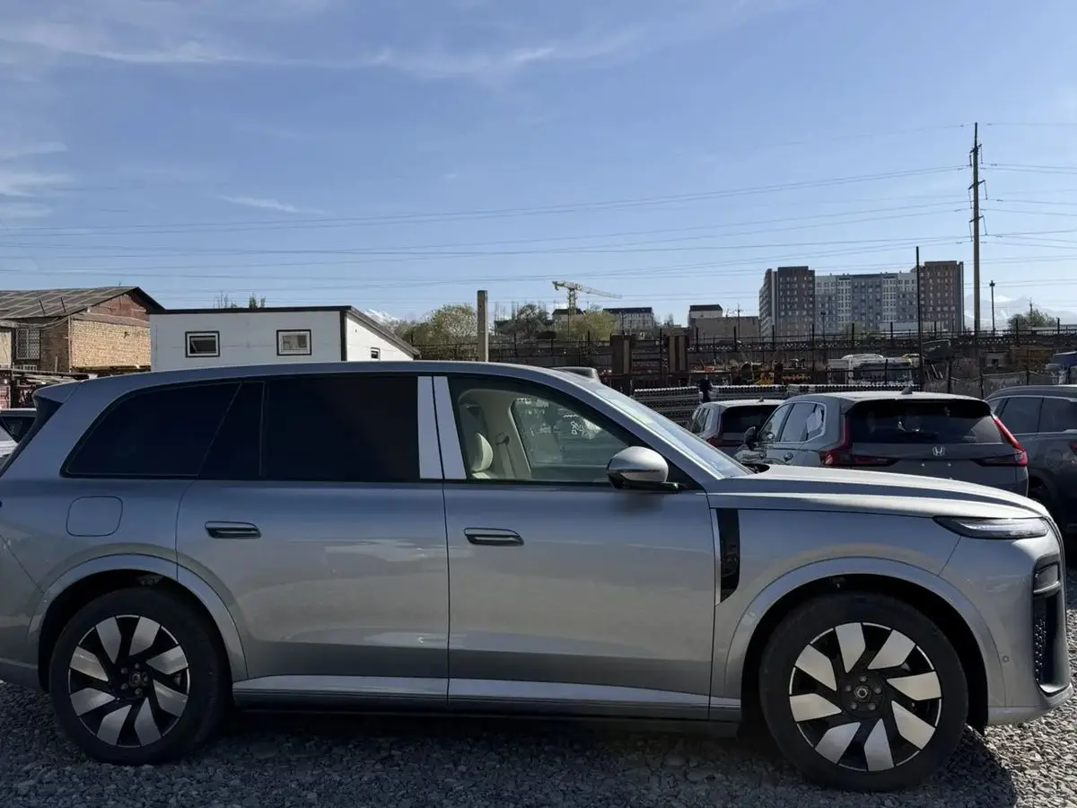VOYAH Taishan X8, 2026