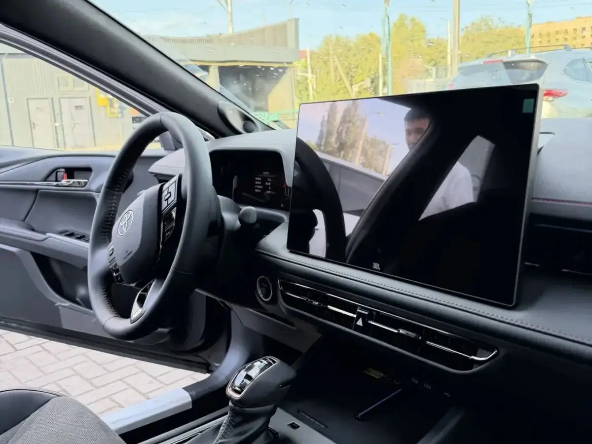Toyota Camry, 2026