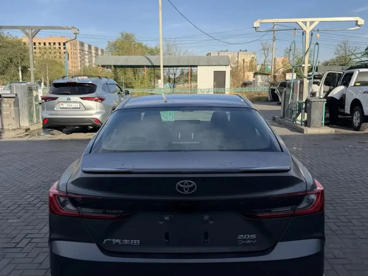Toyota Camry, 2026
