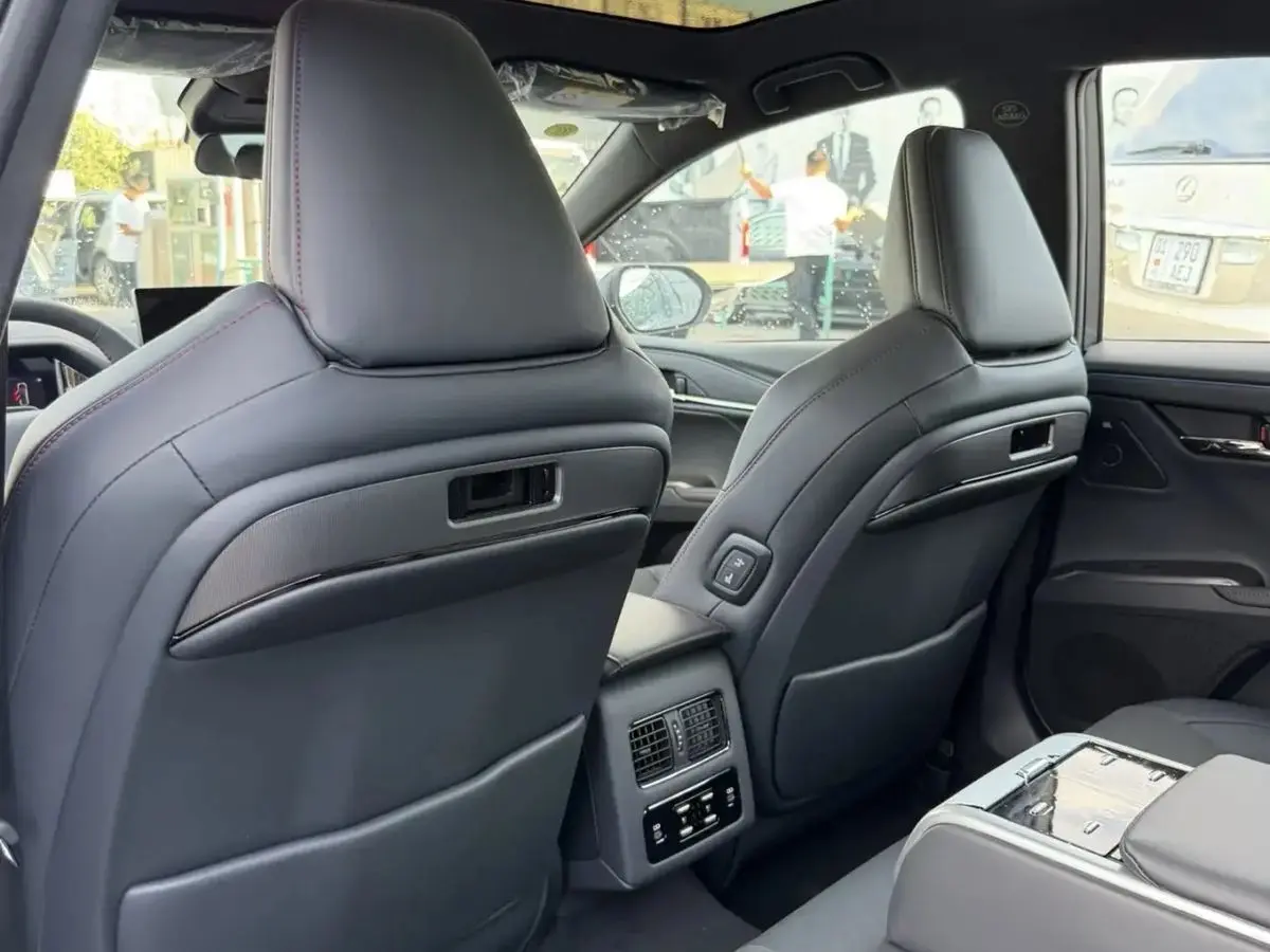 Toyota Camry, 2026