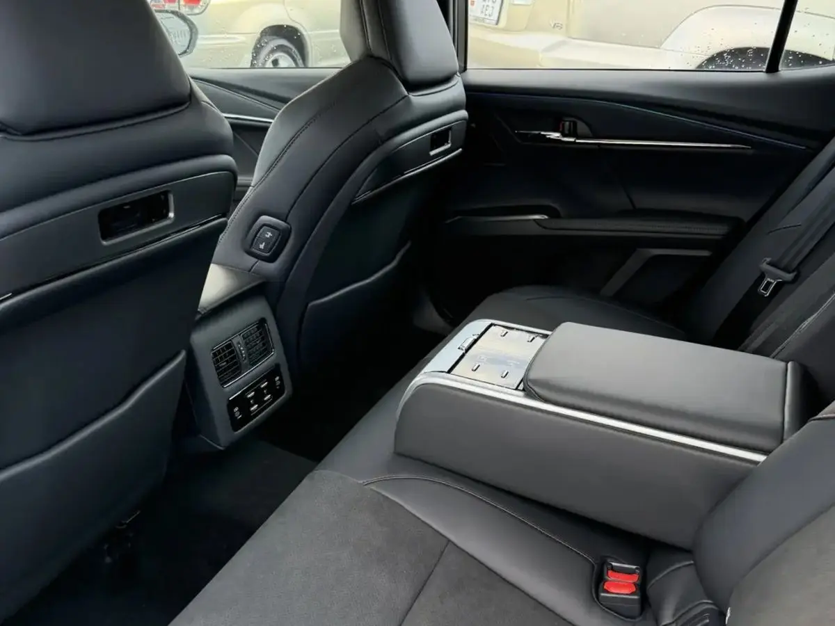 Toyota Camry, 2026