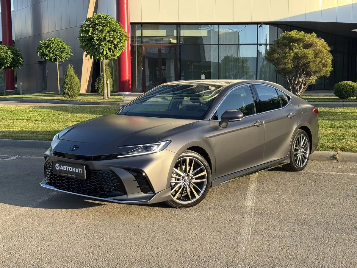 Toyota Camry, 2026