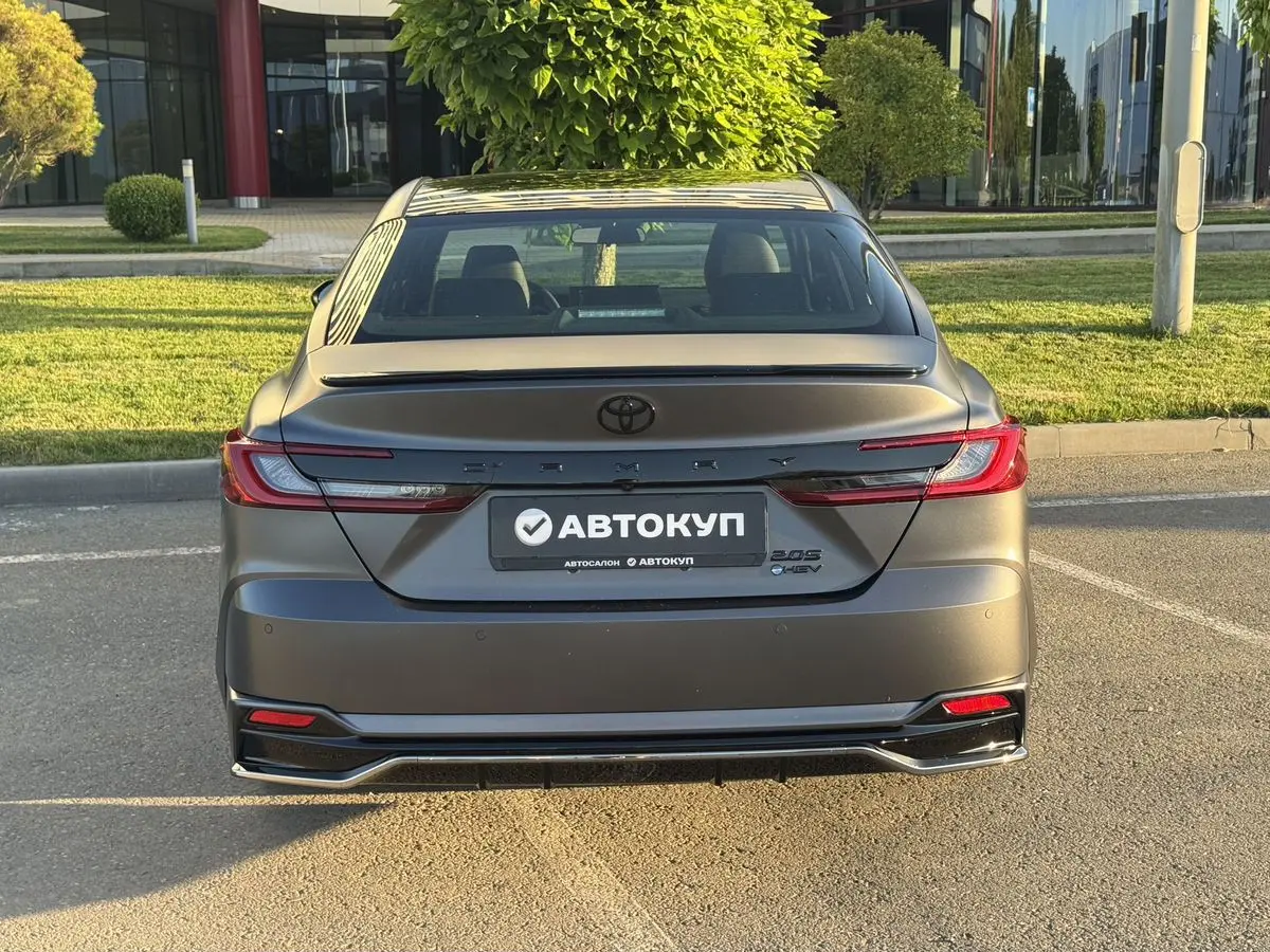 Toyota Camry, 2026
