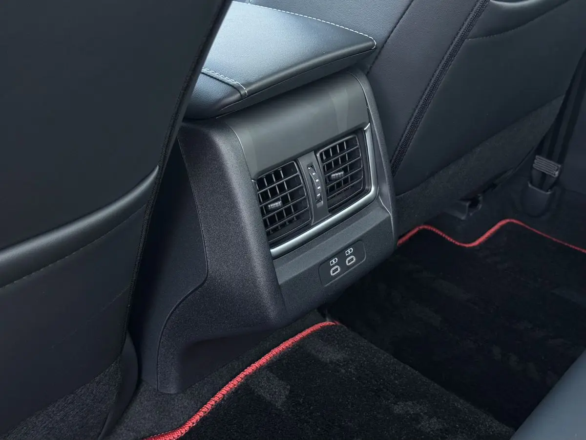 Toyota Camry, 2026
