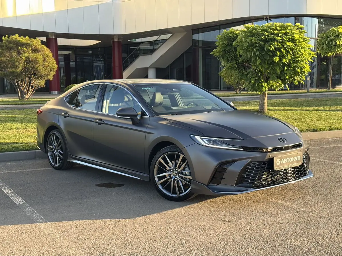 Toyota Camry, 2026