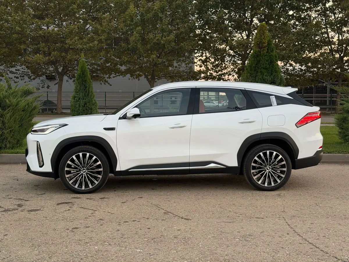 Geely Galaxy M7, 2026