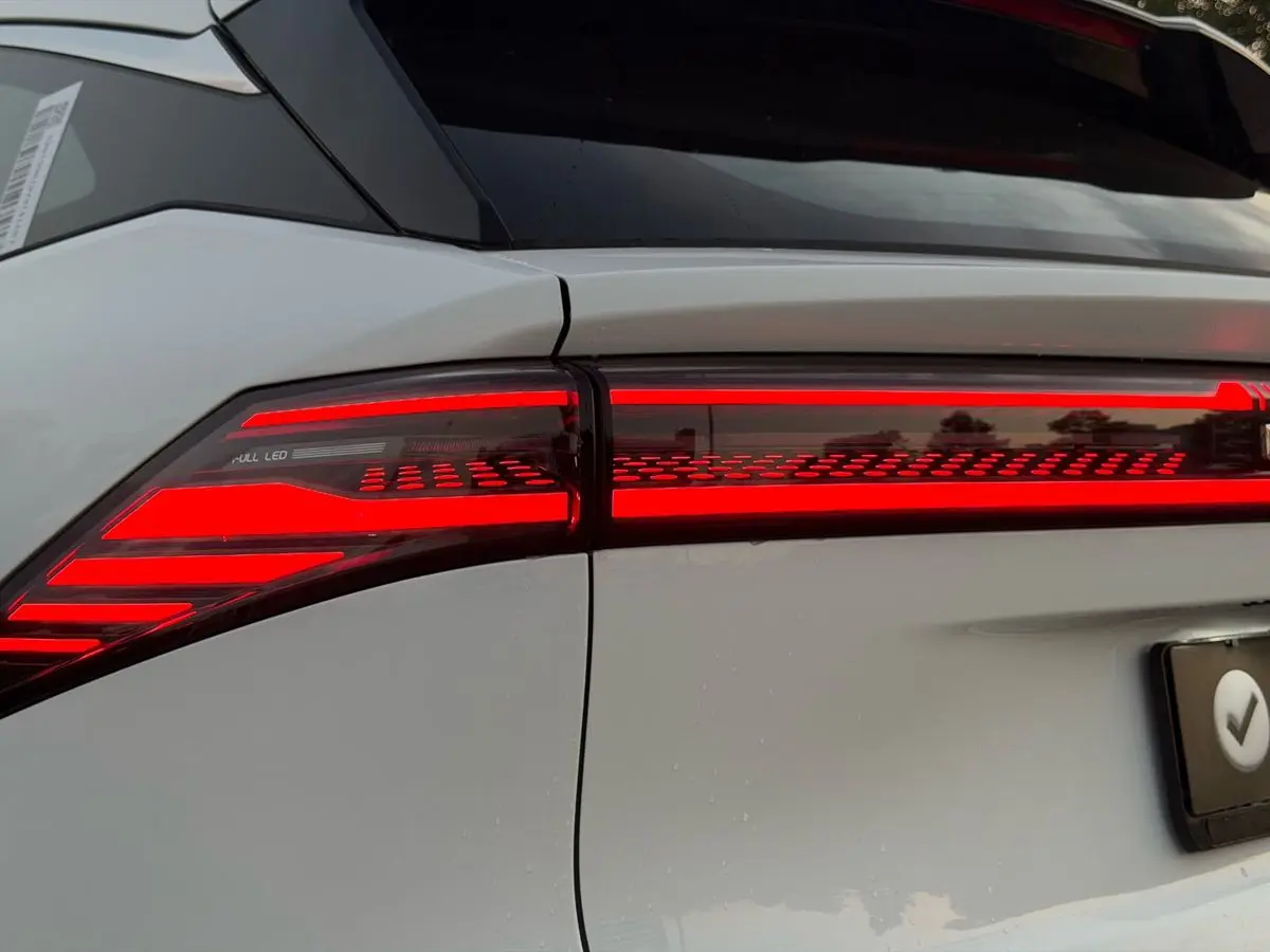 Geely Galaxy M7, 2026