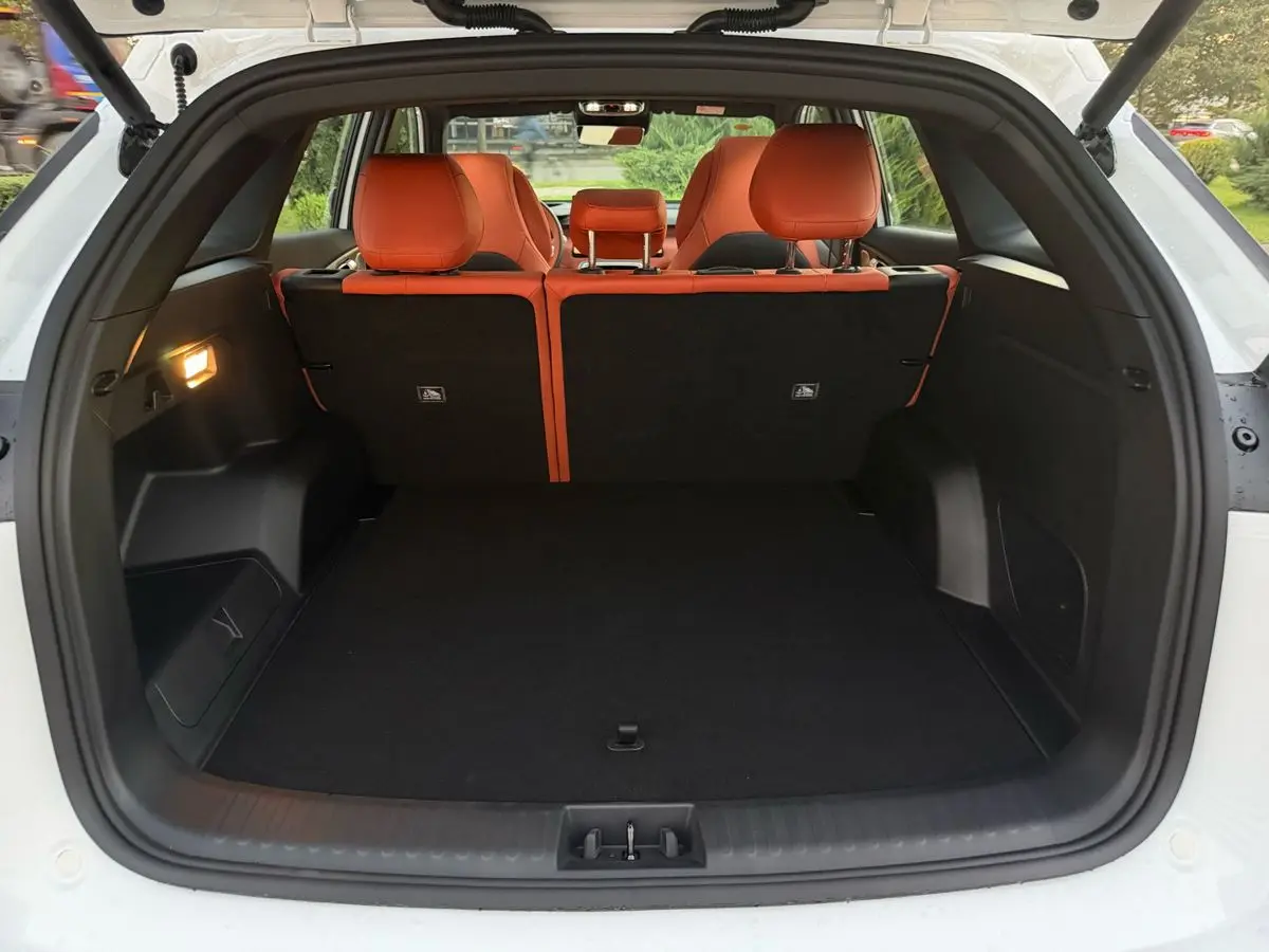 Geely Galaxy M7, 2026