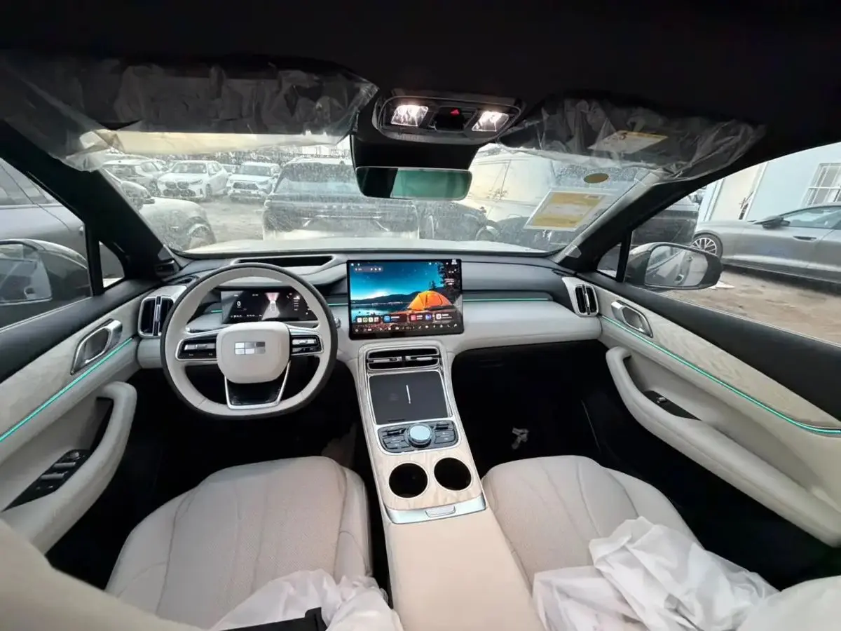 Geely Galaxy M7, 2026
