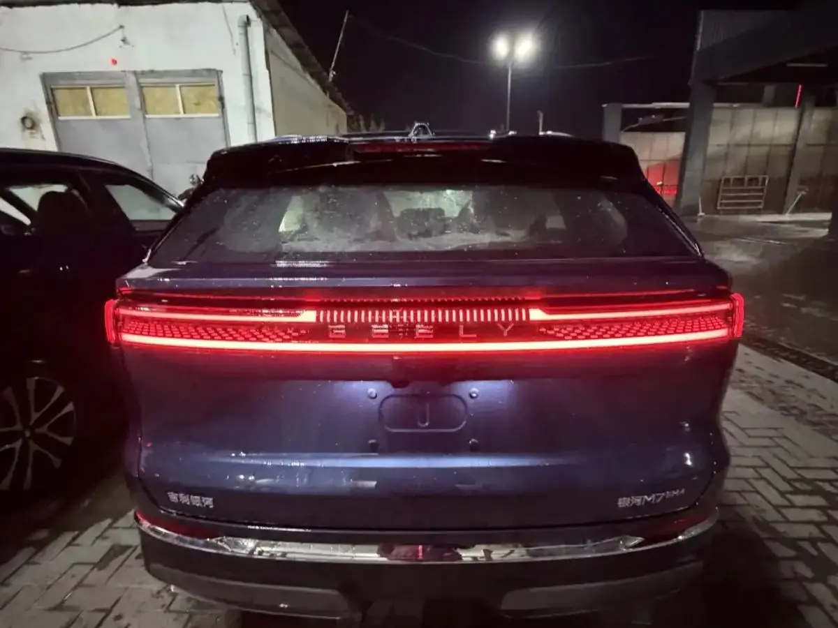 Geely Galaxy M7, 2026