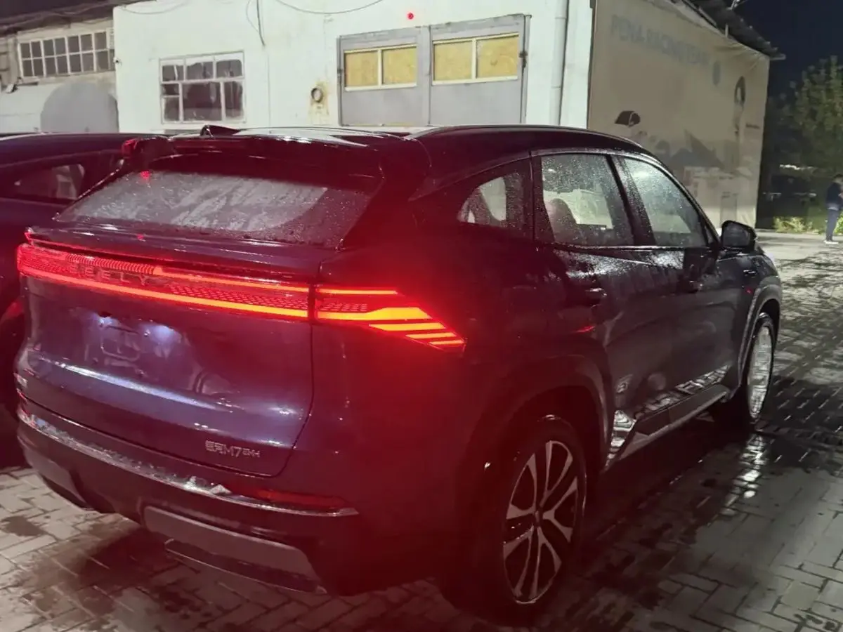 Geely Galaxy M7, 2026