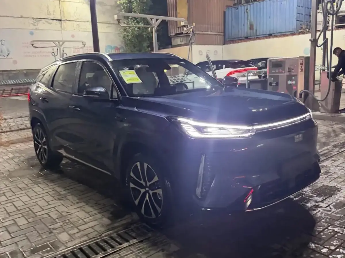 Geely Galaxy M7, 2026