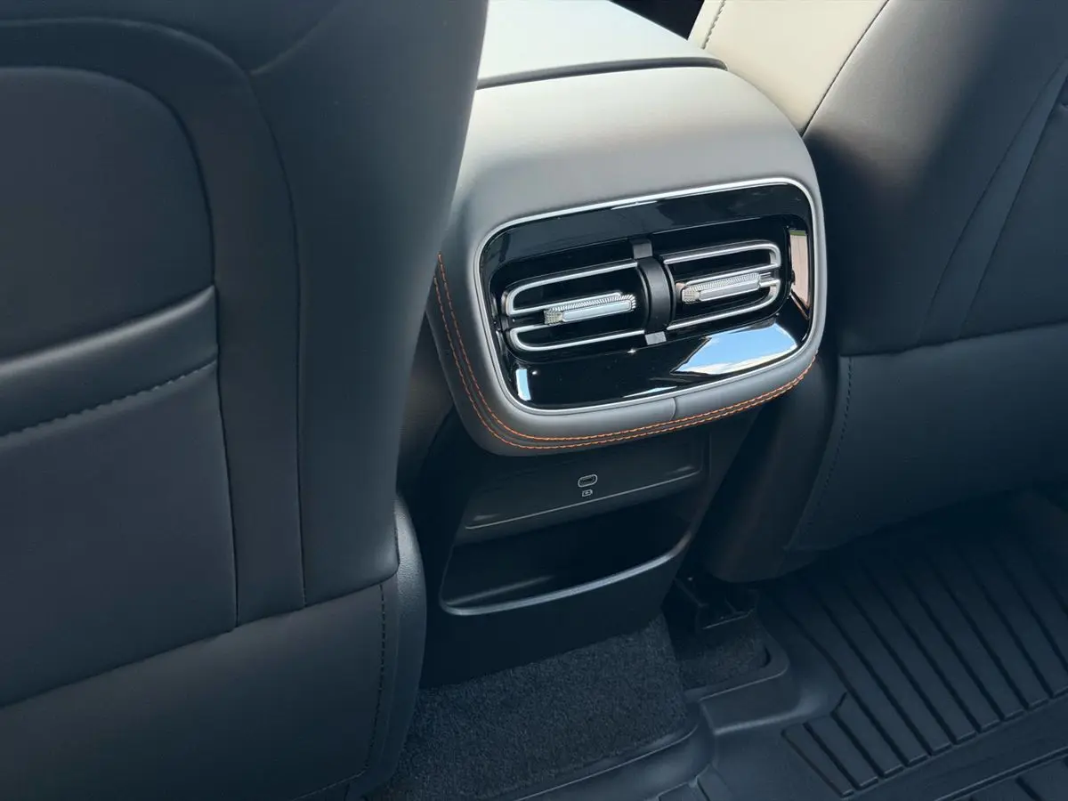 Geely Galaxy M7, 2026