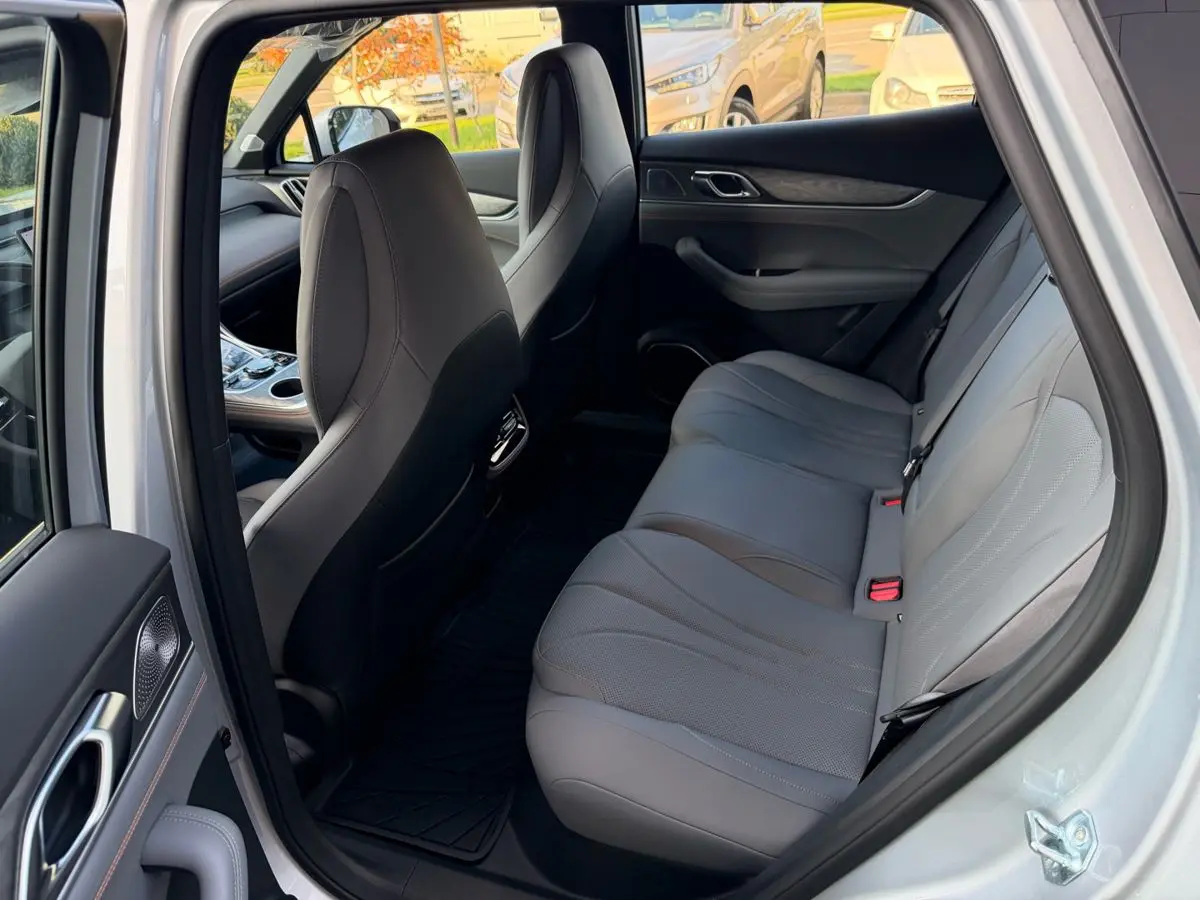 Geely Galaxy M7, 2026