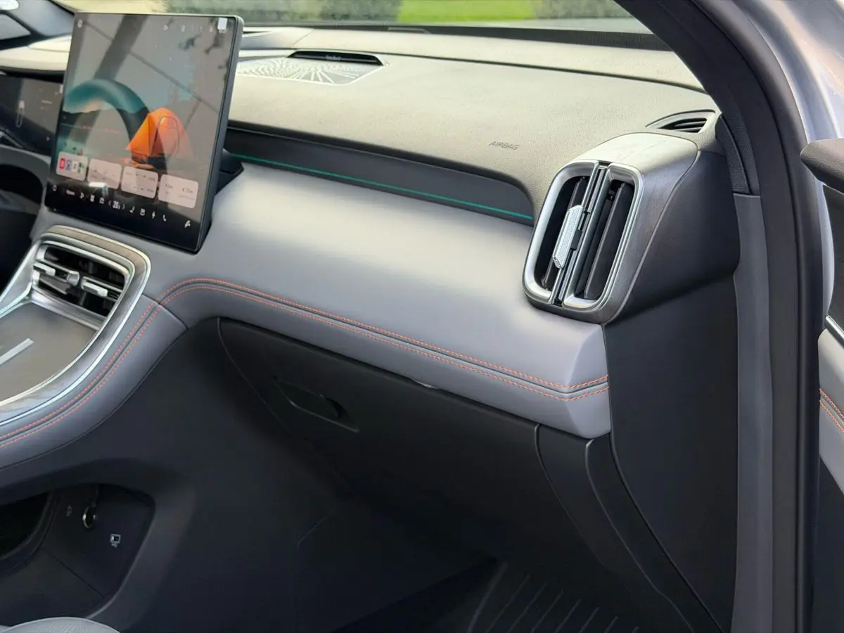 Geely Galaxy M7, 2026