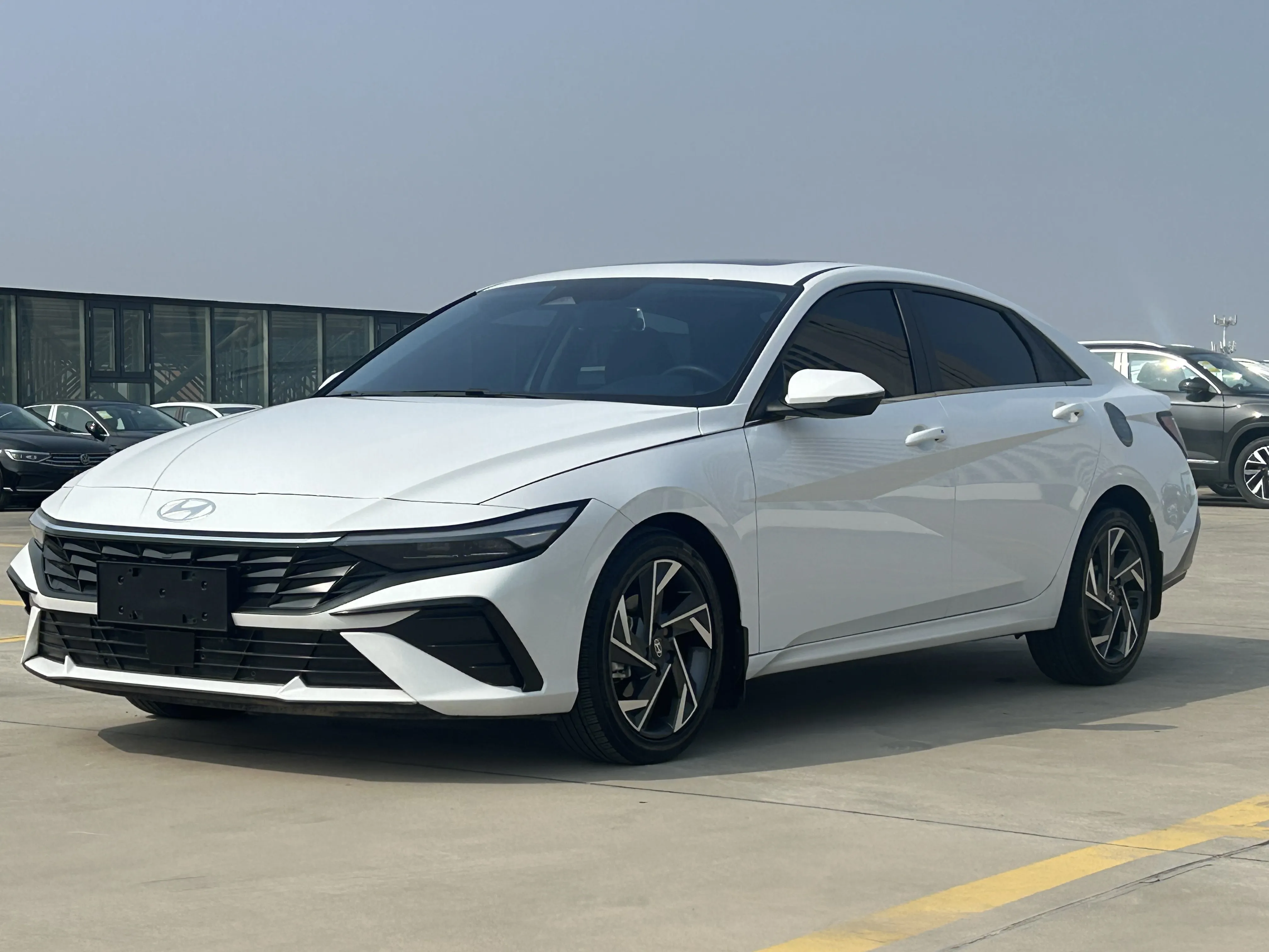 Hyundai Elantra, 2023