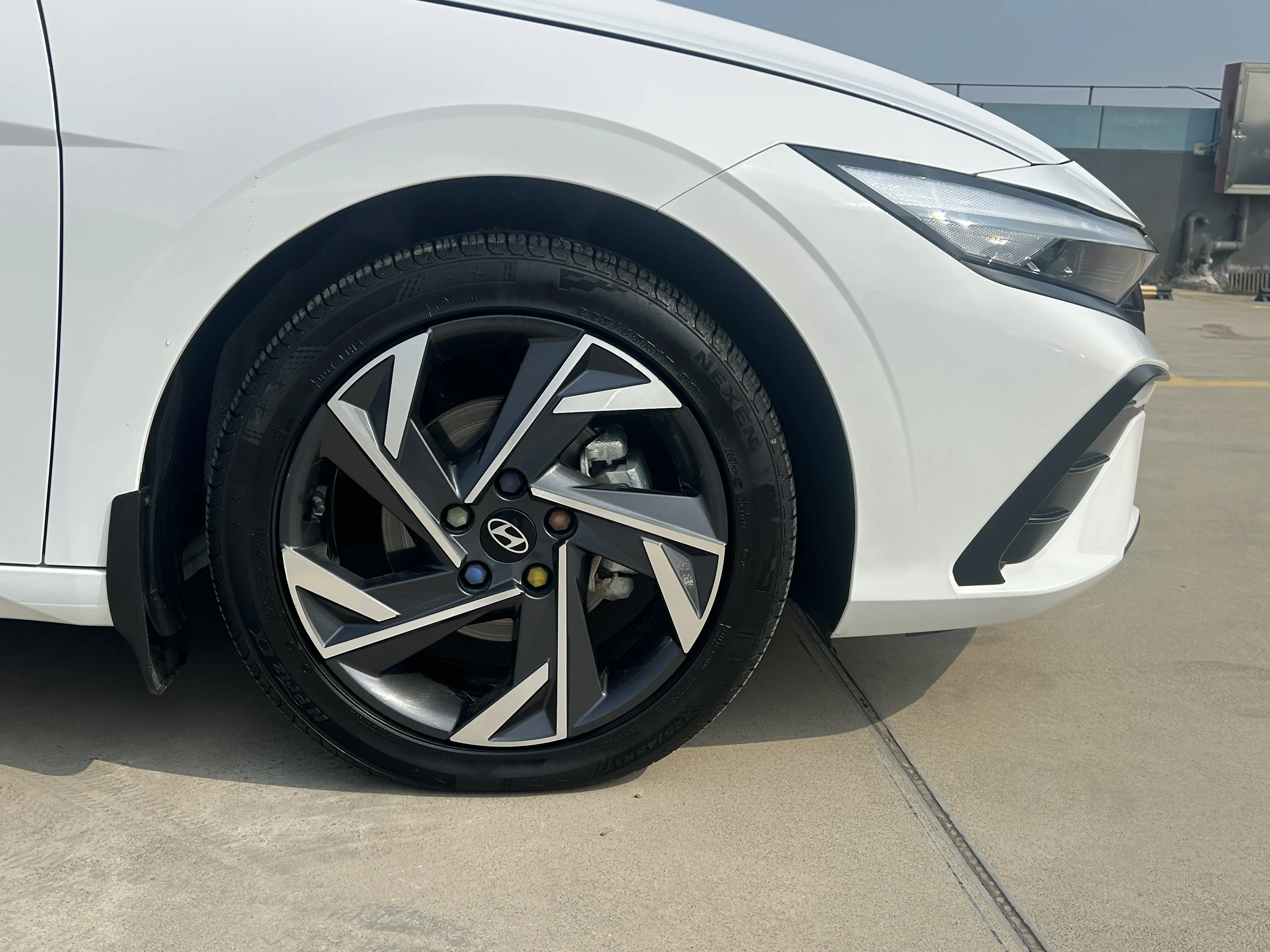 Hyundai Elantra, 2023