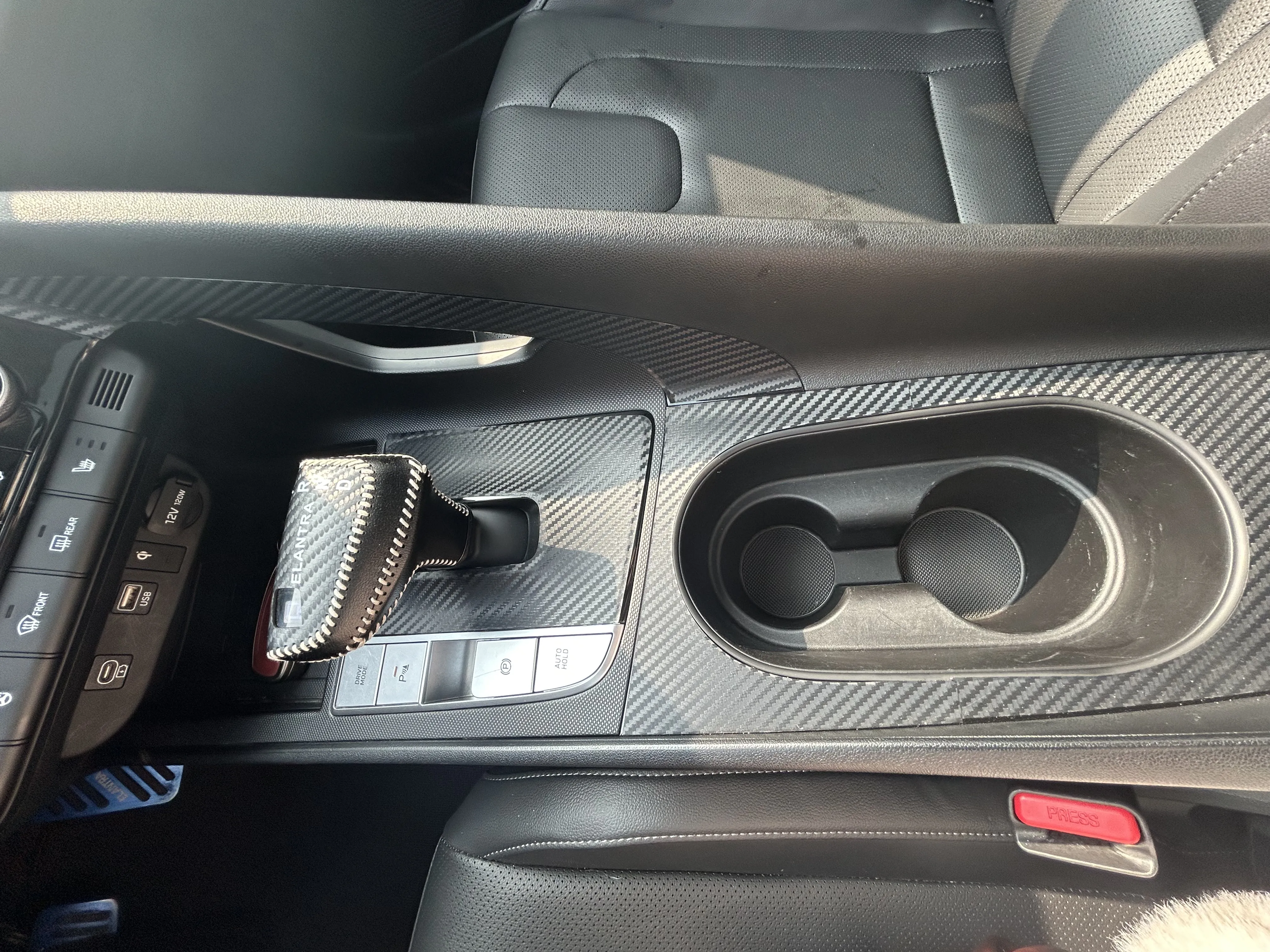 Hyundai Elantra, 2023