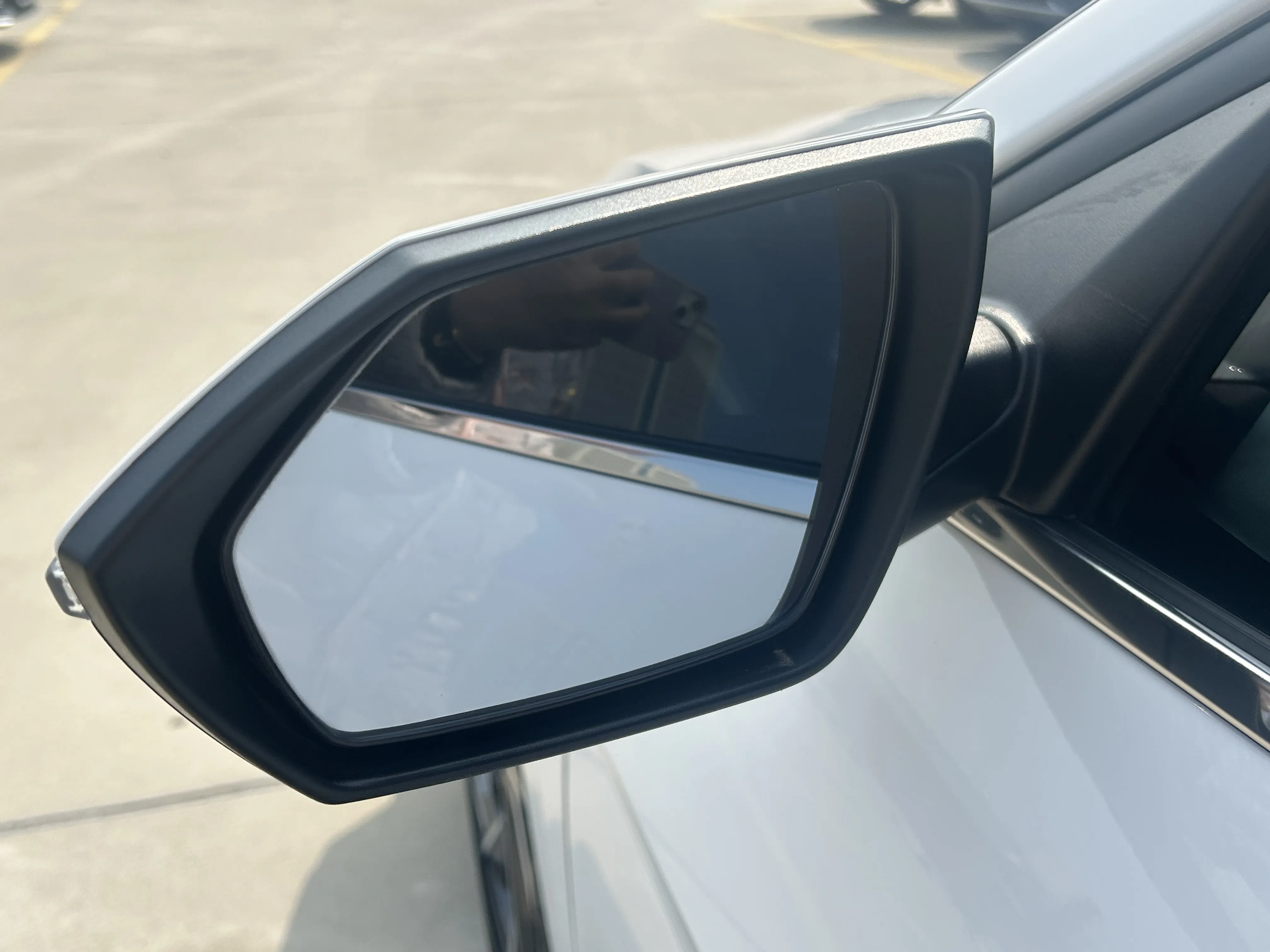 Hyundai Elantra, 2023