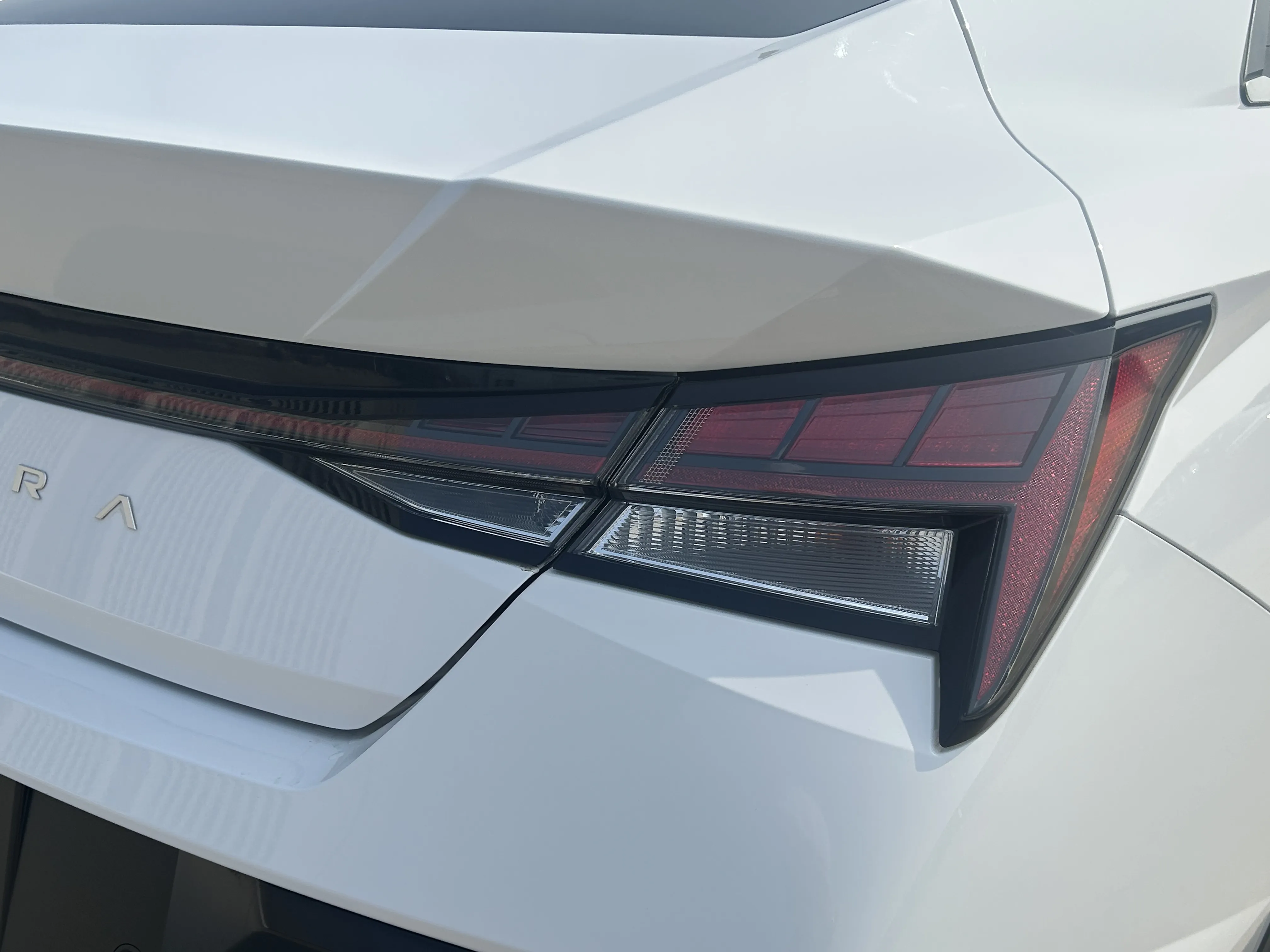 Hyundai Elantra, 2023