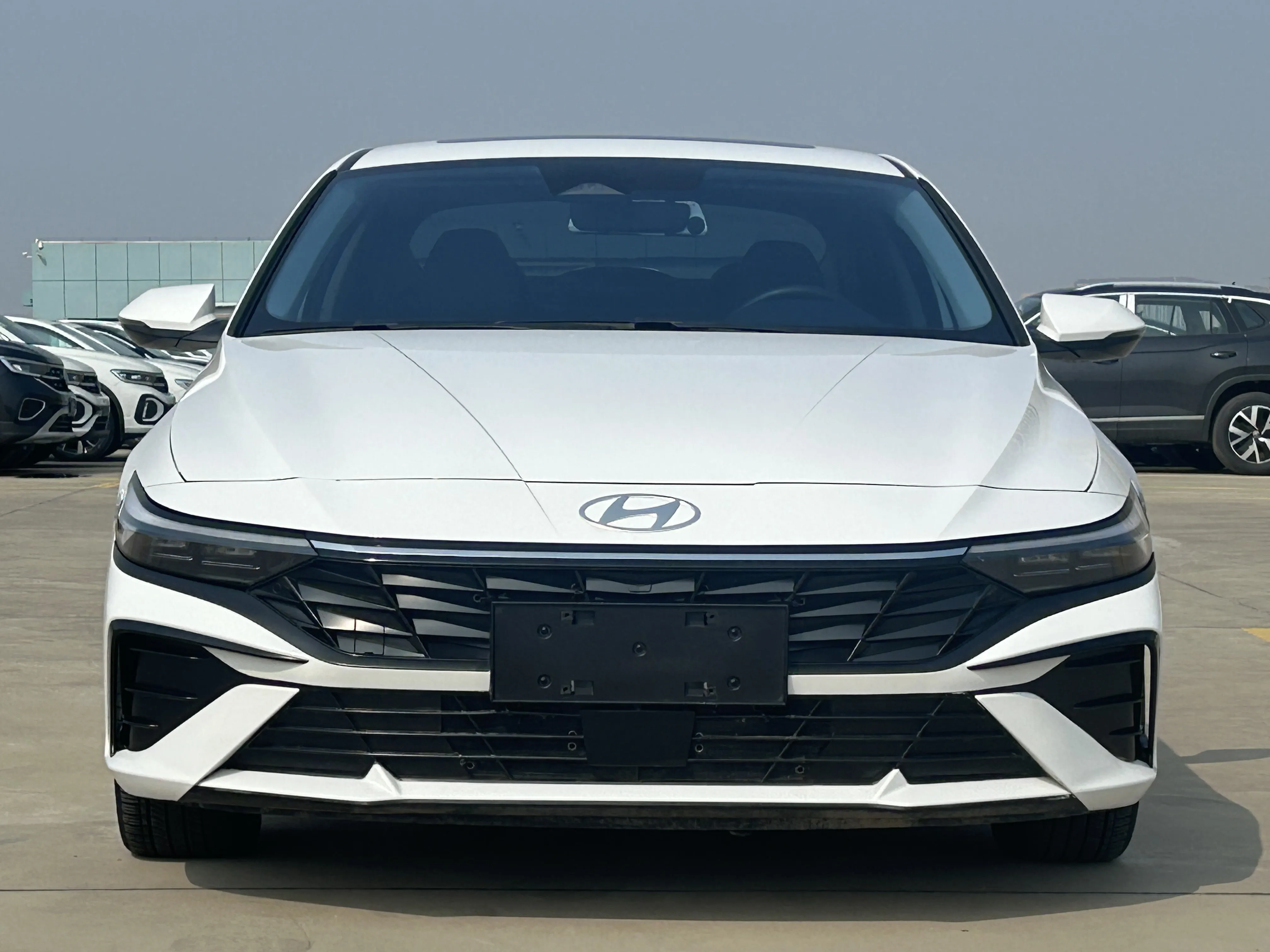 Hyundai Elantra, 2023