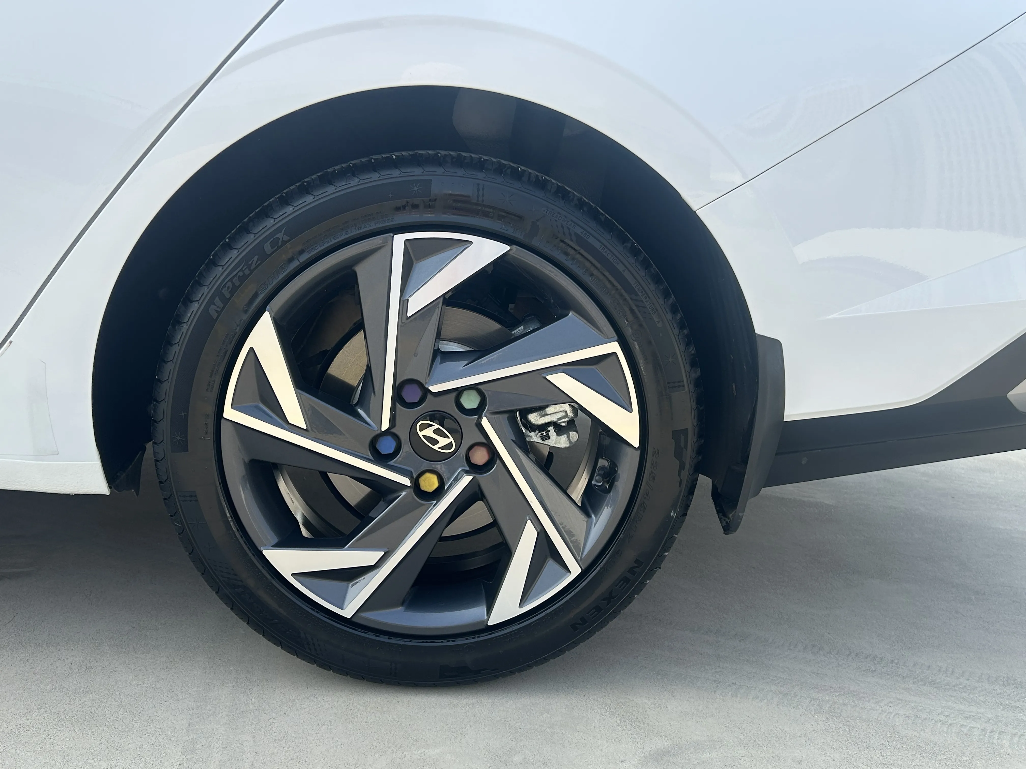Hyundai Elantra, 2023
