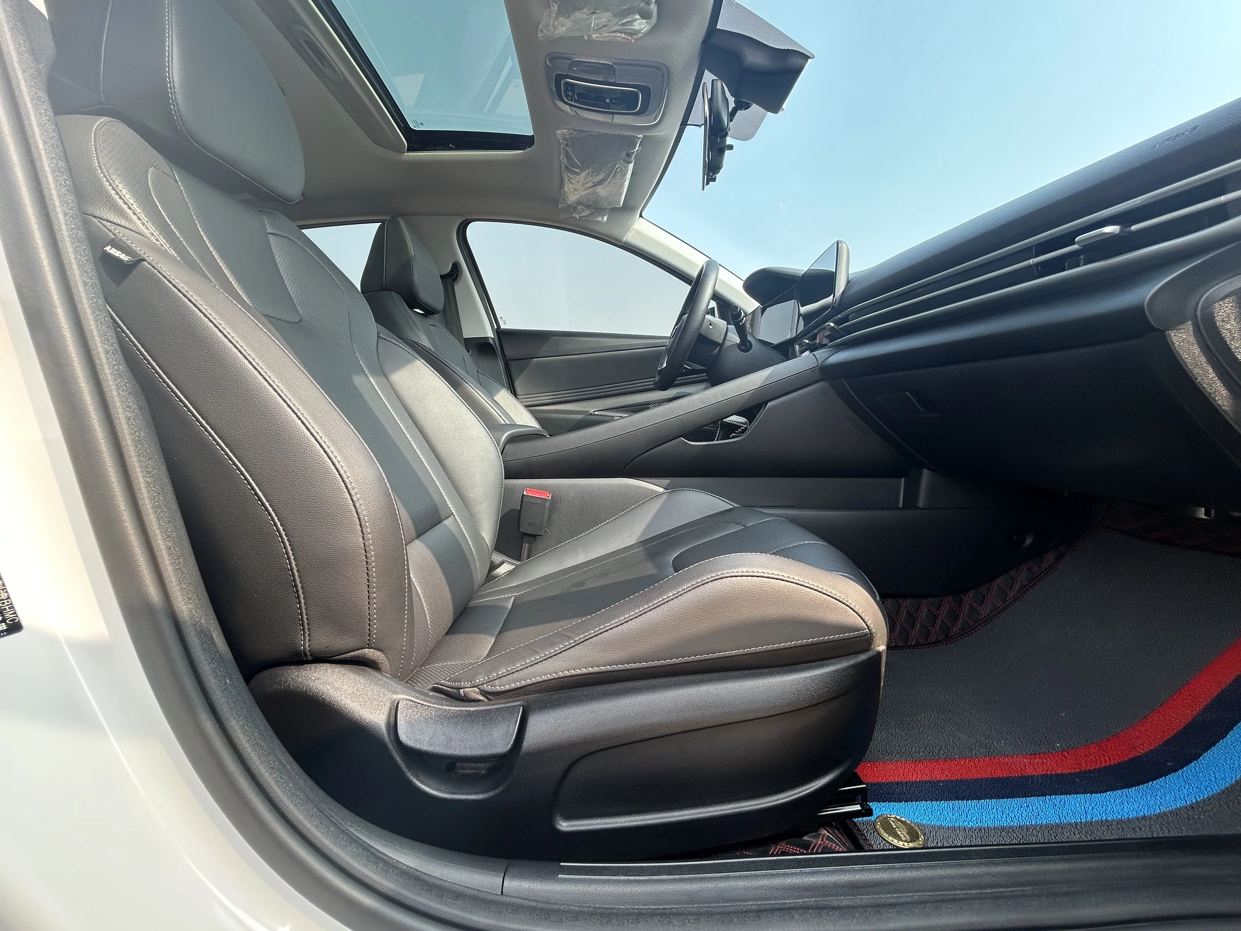 Hyundai Elantra, 2023