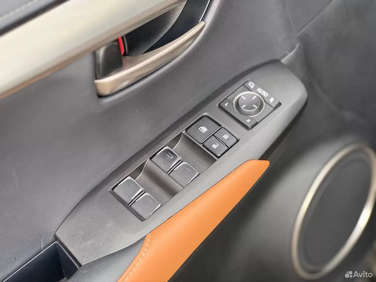 Lexus NX, 2020