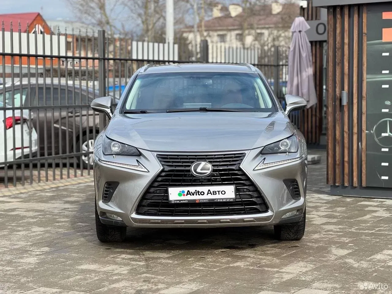 Lexus NX, 2020