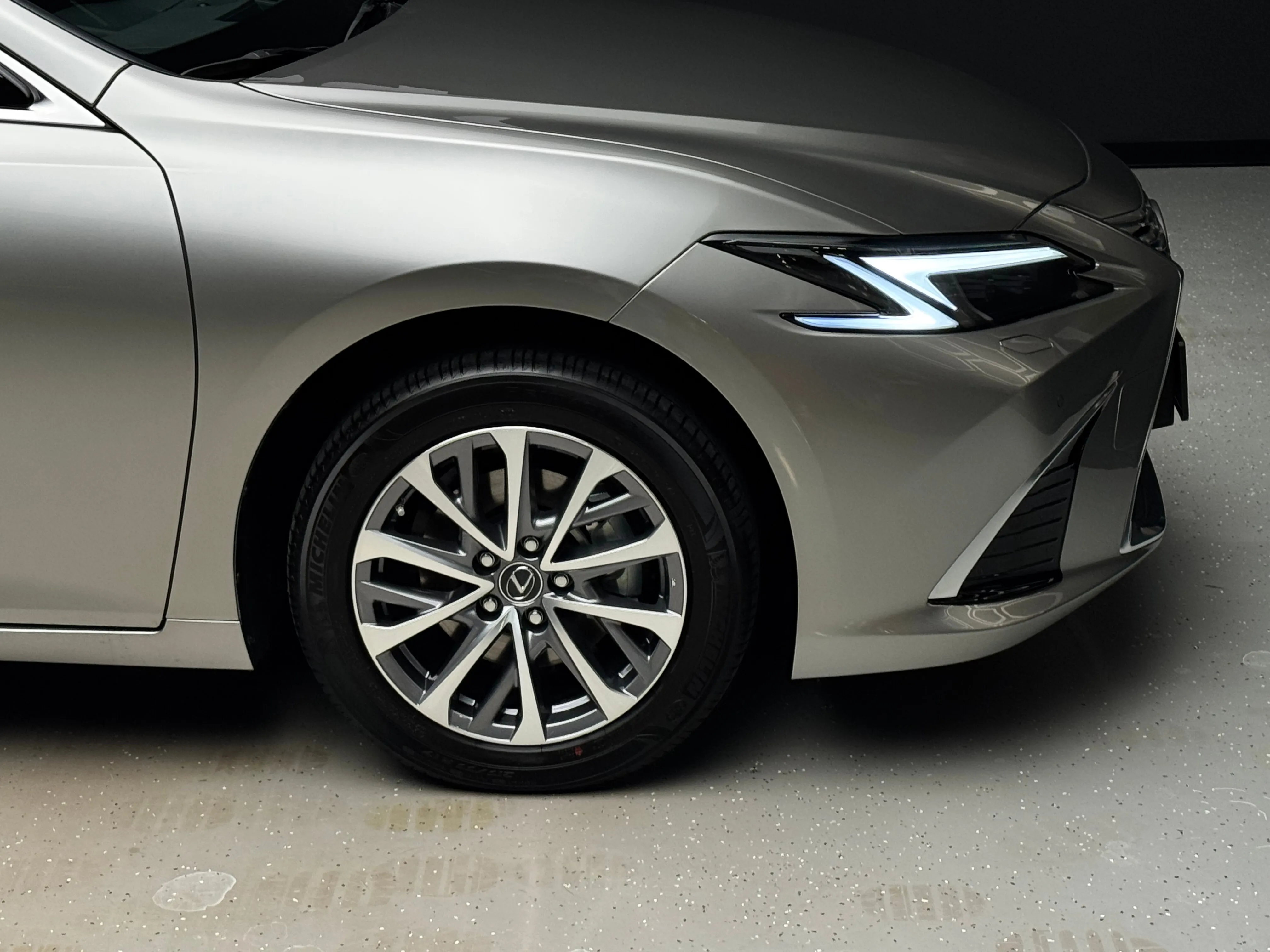 Lexus ES 2025 7