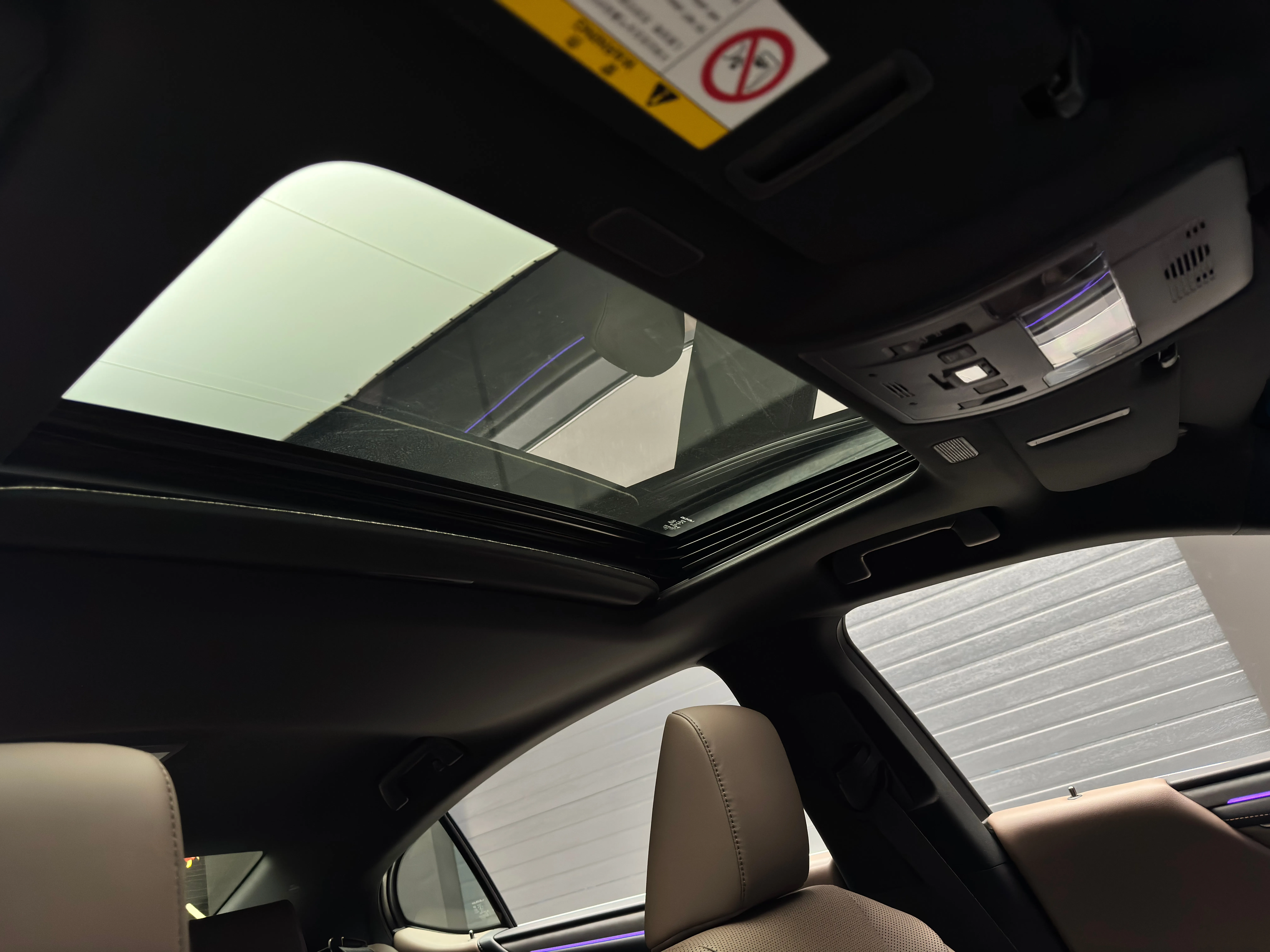 Lexus ES 2025 27