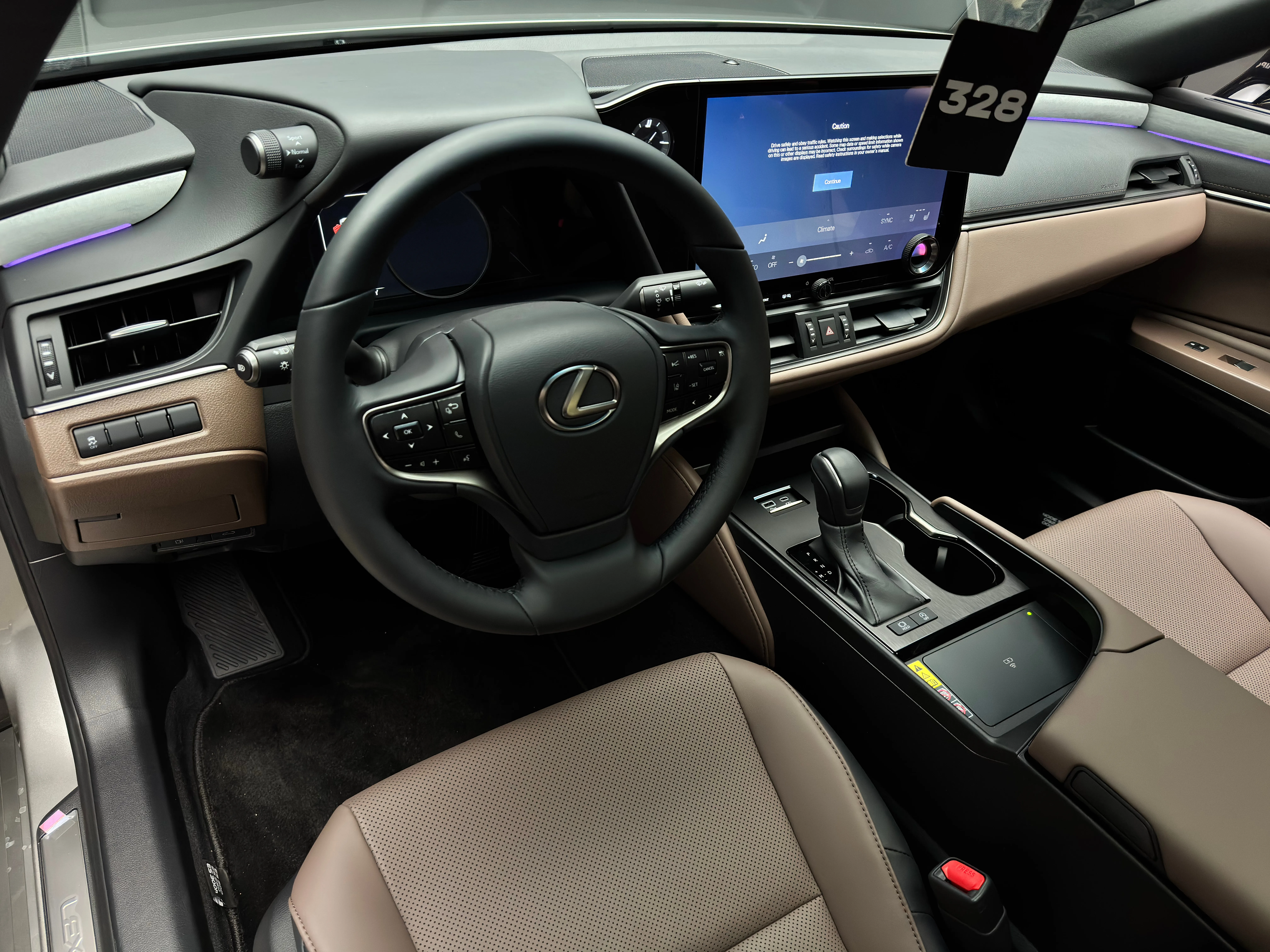Lexus ES 2025 13